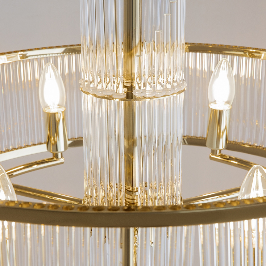 Frame Ø58 Goud hanglamp Van Maytoni - De prisma's verspreiden het licht op een mooie en effectieve manier, waardoor de sfeer in de kamer wordt verbeterd.