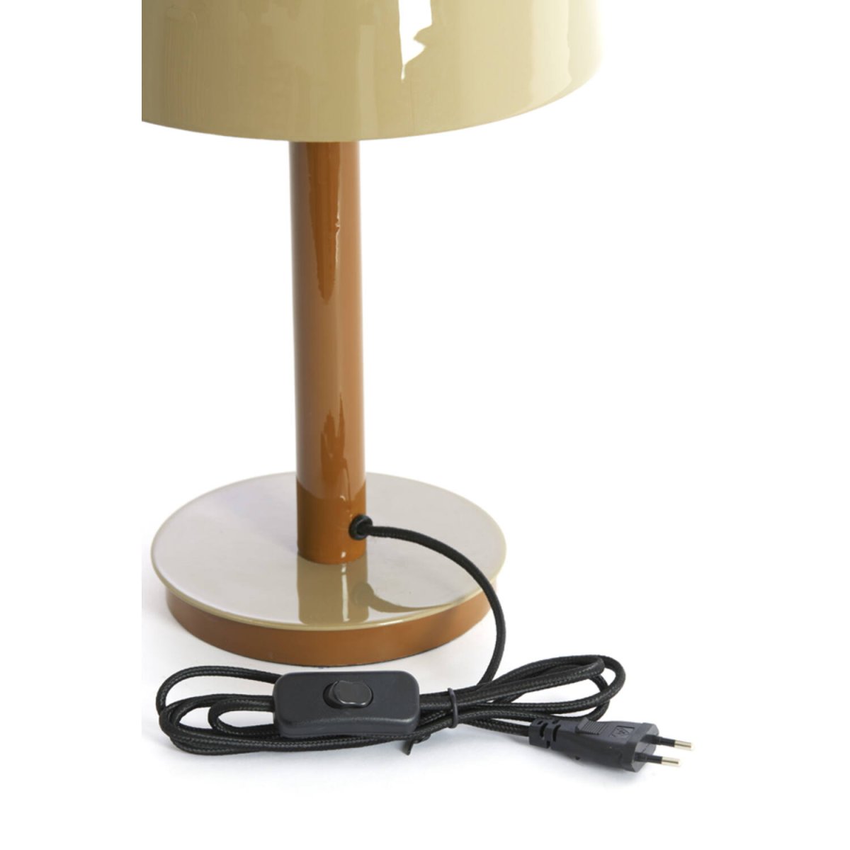 Marivet 37cm Bruin tafellamp Van Light & Living - Marivet combineert tijdloze eenvoud met een moderne kleurtoon die in elke kamer een stijlvolle blikvanger zal zijn.