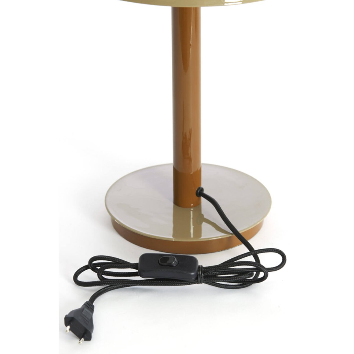 Marivet 48cm Bruin tafellamp Van Light & Living - Marivet combineert tijdloze eenvoud met een moderne kleurtoon die in elke kamer een stijlvolle blikvanger zal zijn.