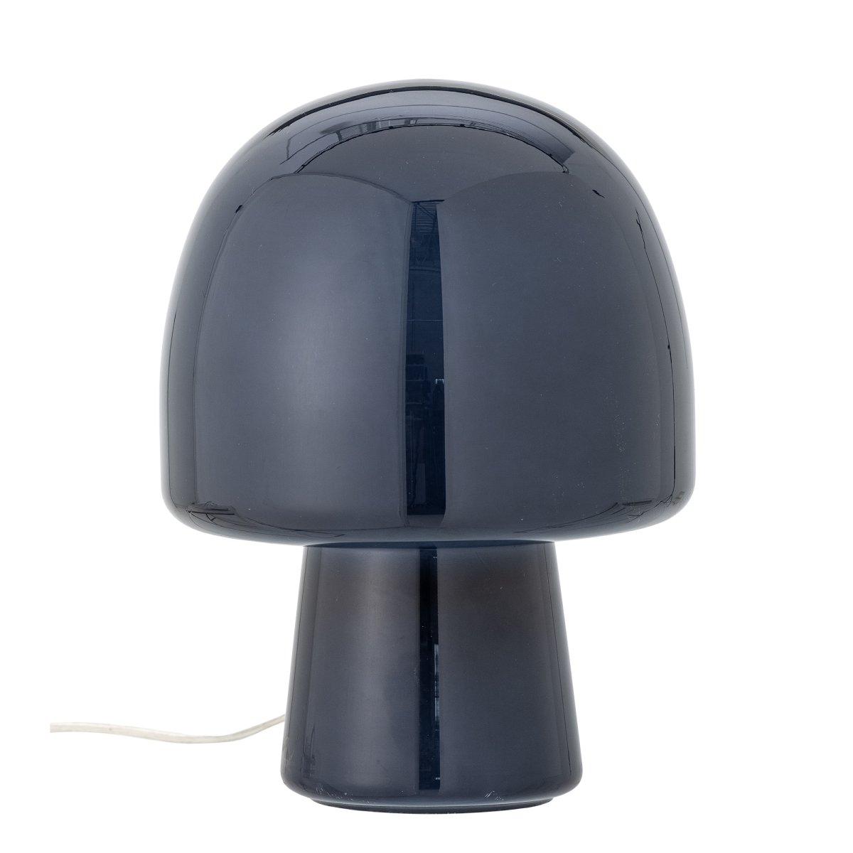 Paddy 26cm Blauw tafellamp Van Bloomingville - Wanneer de lamp wordt aangezet, verandert de hele uitstraling - de donkerblauwe kleur wordt lichtgrijs en er verschijnt een prachtige textuur die een adembenemend lichtspel cre&euml;ert.