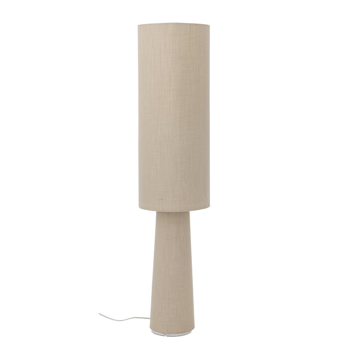 Emmie Natuur vloerlamp Van Bloomingville - De lamp heeft een eenvoudig en natuurlijk ontwerp, met zowel de lampenkap als de voet van prachtig linnen, wat zorgt voor een rustieke en gezellige sfeer.