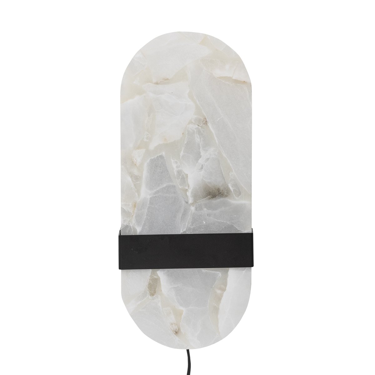 Taco 38cm Wit wandlamp Van Bloomingville - De Taco wandlamp van Bloomingville is gemaakt van albast en heeft een prachtige, neutrale, marmerachtige uitstraling die elke kamer een verfijnde uitstraling geeft.