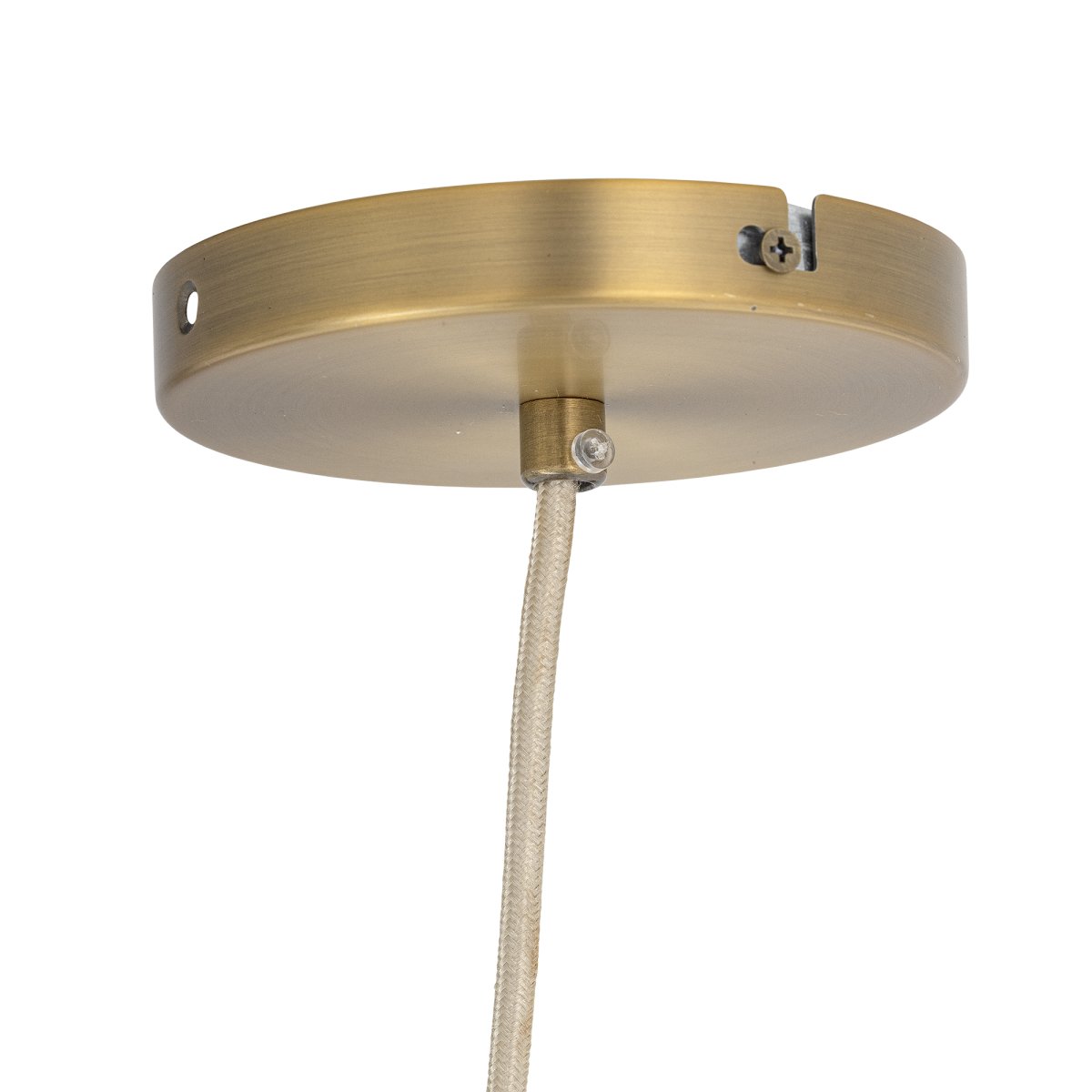Sille Ø60 Natuur hanglamp Van Bloomingville - Met zijn zachte uitstraling en aardse materiaal voegt Sille zowel warmte als textuur toe aan de kamer - een stijlvolle hanglamp voor wie een harmonieuze en uitnodigende sfeer wil cre&euml;ren.