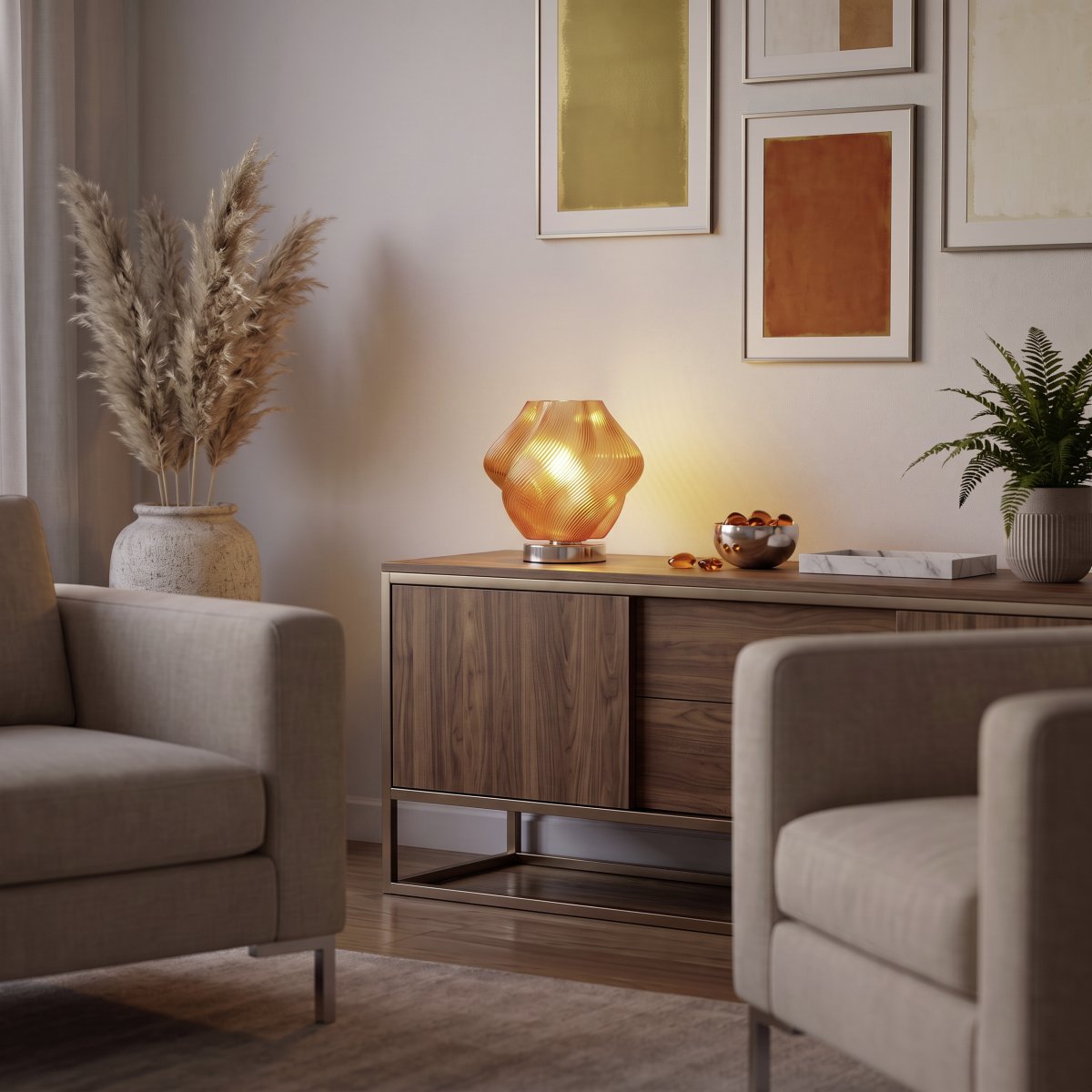 Vicenne 23cm Oranje tafellamp Van Eglo - De glazen kap heeft een golvende vorm met een ribbelpatroon, wat zorgt voor een effectieve uitstraling en de lamp karakter geeft, zowel aan als uit.