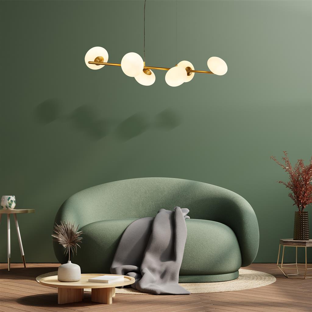 Pebble 100cm Goud hanglamp Van Searchlight - De zachte vormen en het glas verspreiden een aangenaam licht in alle richtingen, waardoor Pebble de perfecte keuze is voor zowel woonkamers als eetkamers.