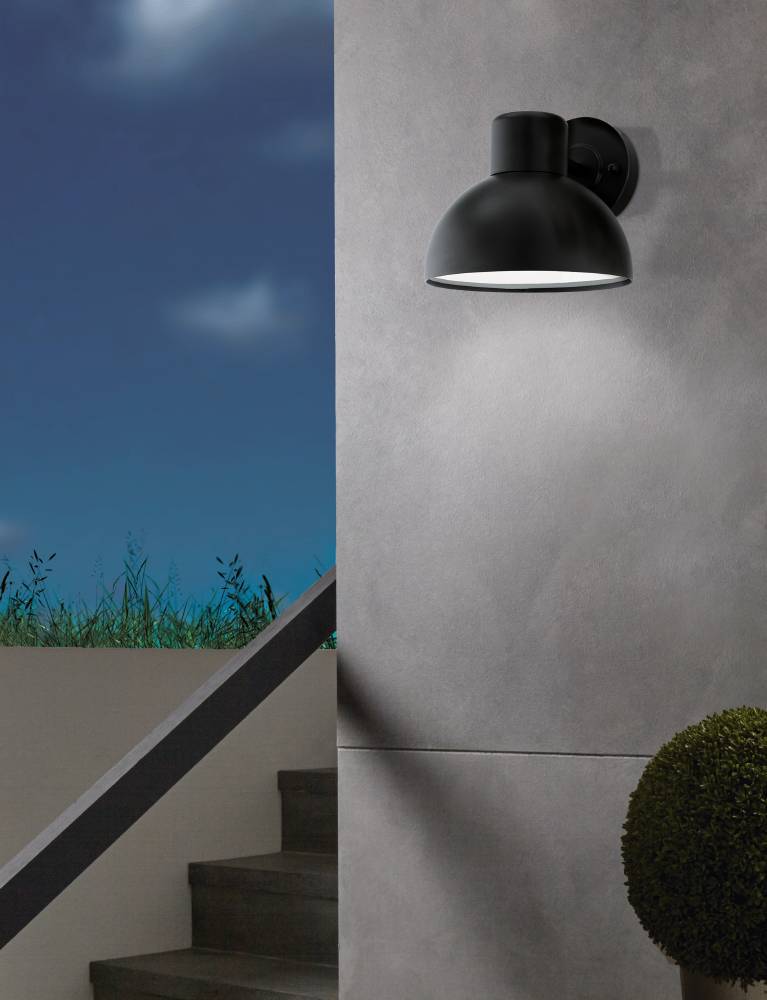 Entrimo Zwart buitenlamp Van Eglo - Deze wandlamp met een matte zwarte afwerking is een moderne toevoeging aan uw huis.