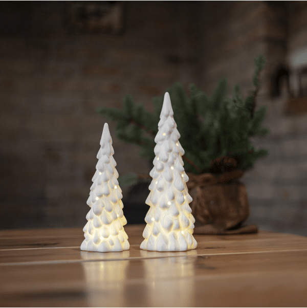 Vinter 26cm Wit Van Star Trading - Elk LED-puntje licht op en verspreidt een mooie, warme witte gloed.