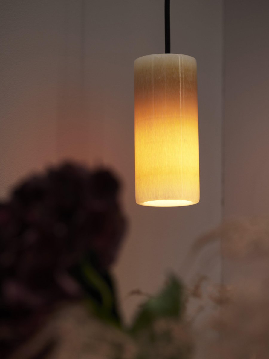 Lucie Ø7 Natuur raamlamp Van PR Home - Als deze lamp aan staat, geeft deze een warme en aangename kleurtoon.