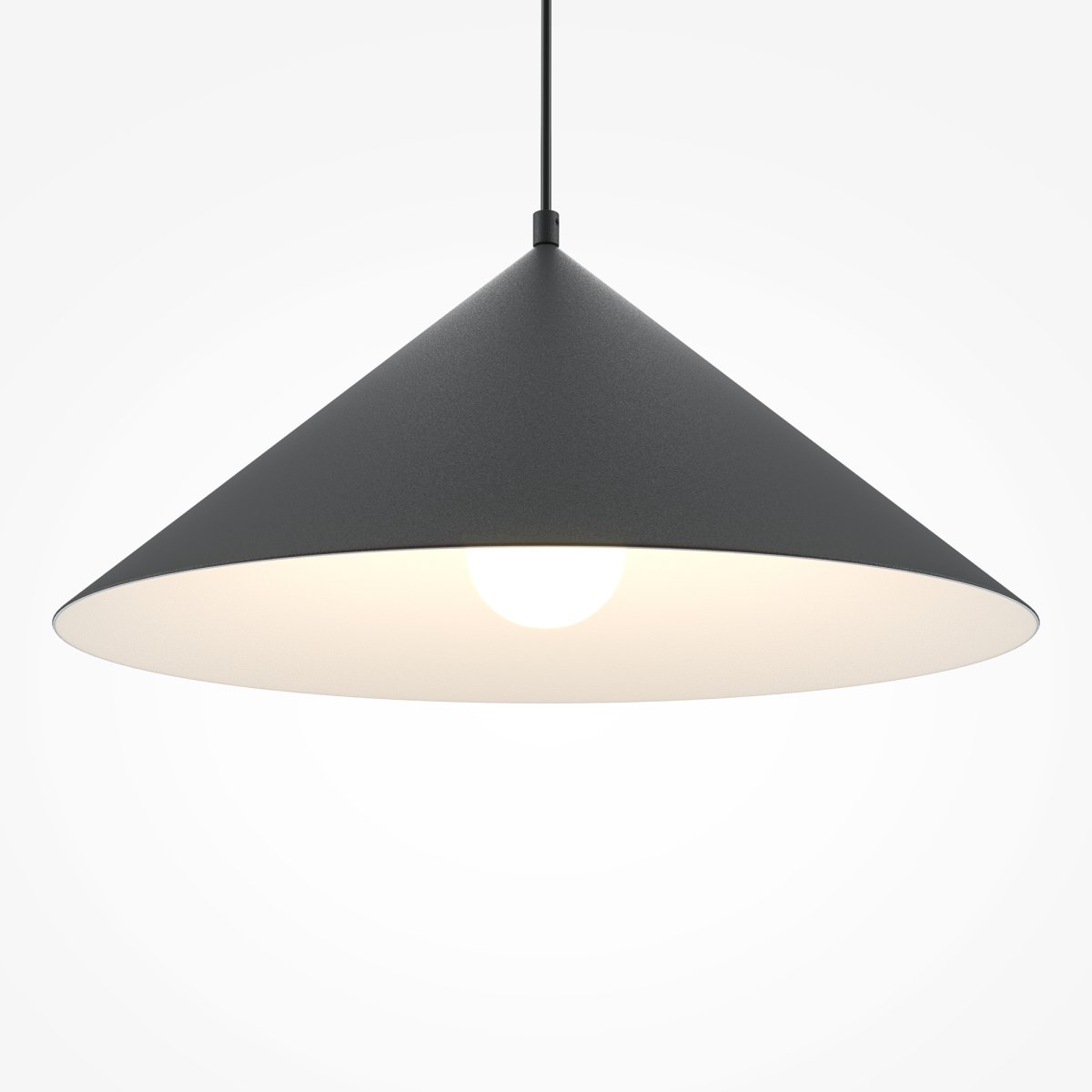 Basic colors Ø35 Zwart hanglamp Van Maytoni - Met zijn kegelvormige lampenkap in een elegante zwarte kleur verspreidt hij een gericht, aangenaam licht dat een moderne en harmonieuze sfeer creëert.