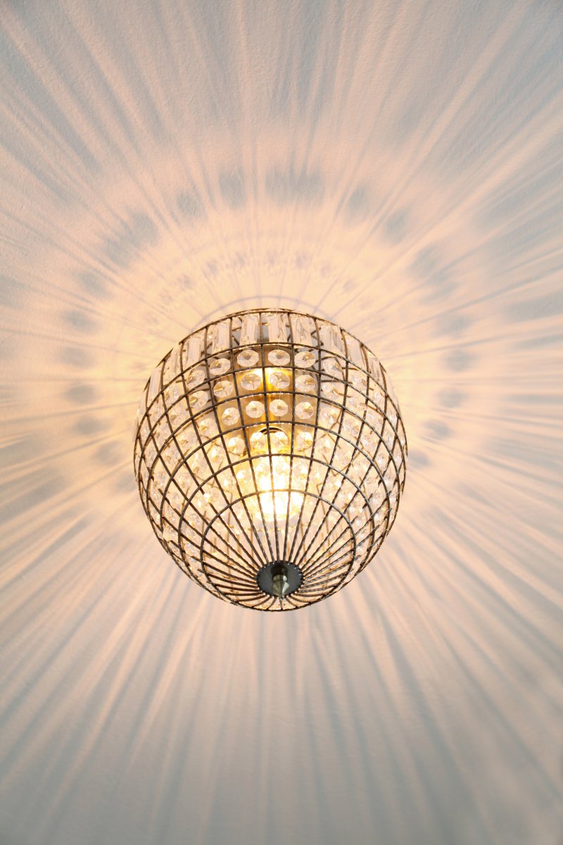 Amadeus Ø30 Antiquiteit plafondlamp Van By Rydéns - Het voordeel van plafondlampen is dat ze minder ruimte innemen en daardoor geschikt zijn voor bijvoorbeeld een hal of een kamer met minder ruimte of een laag plafond.