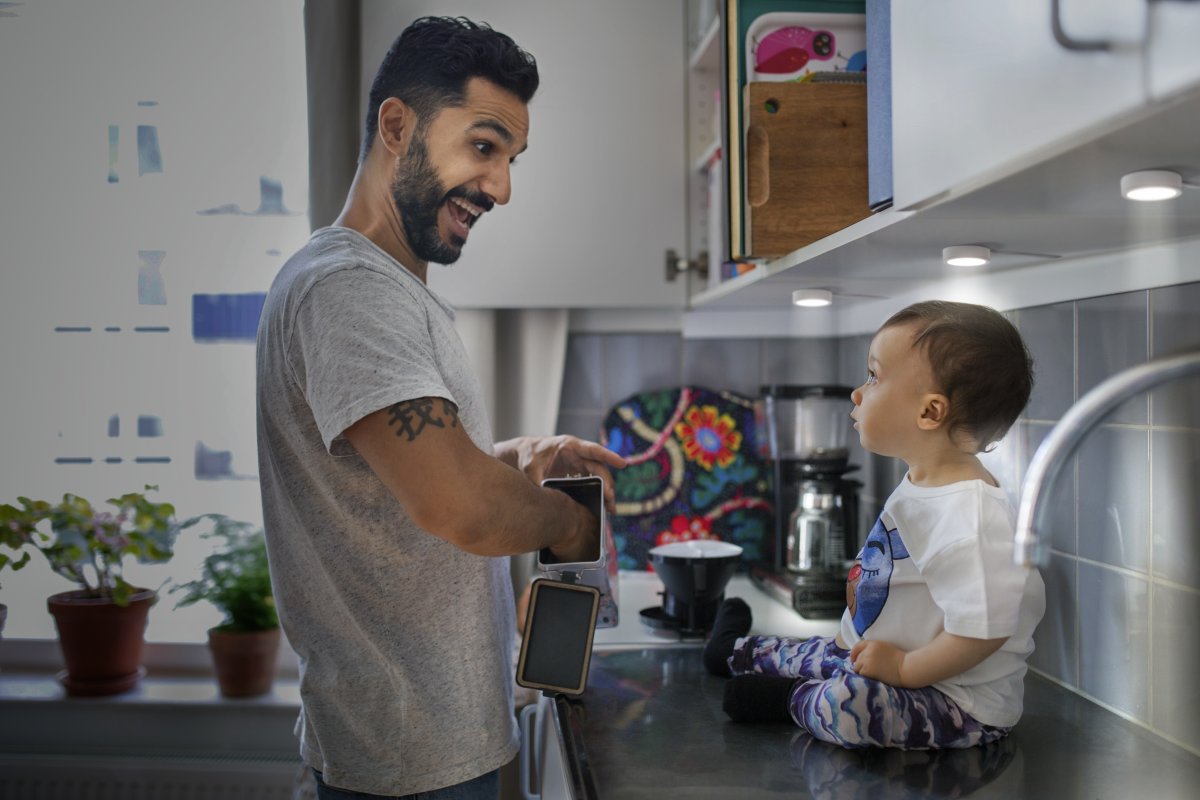 Spot Puck 3x3W Wit Van Ledvance - De har enhetlig ljusf&ouml;rdelning och avger ett varmvitt ljus p&aring; 3x330lm.