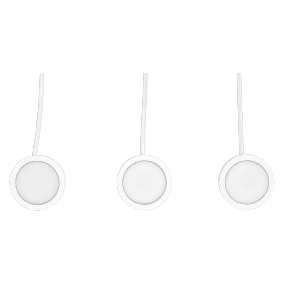 Spot Puck 3x3W Wit Van Ledvance - De har enhetlig ljusf&ouml;rdelning och avger ett varmvitt ljus p&aring; 3x330lm.