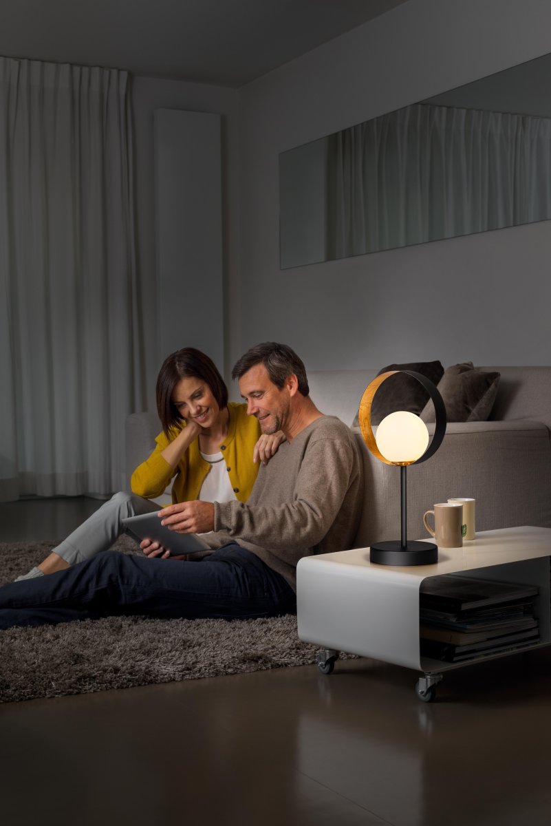 Memphis 36cm Zwart tafellamp Van Ledvance - Memphis is een elegante tafellamp met messing details.