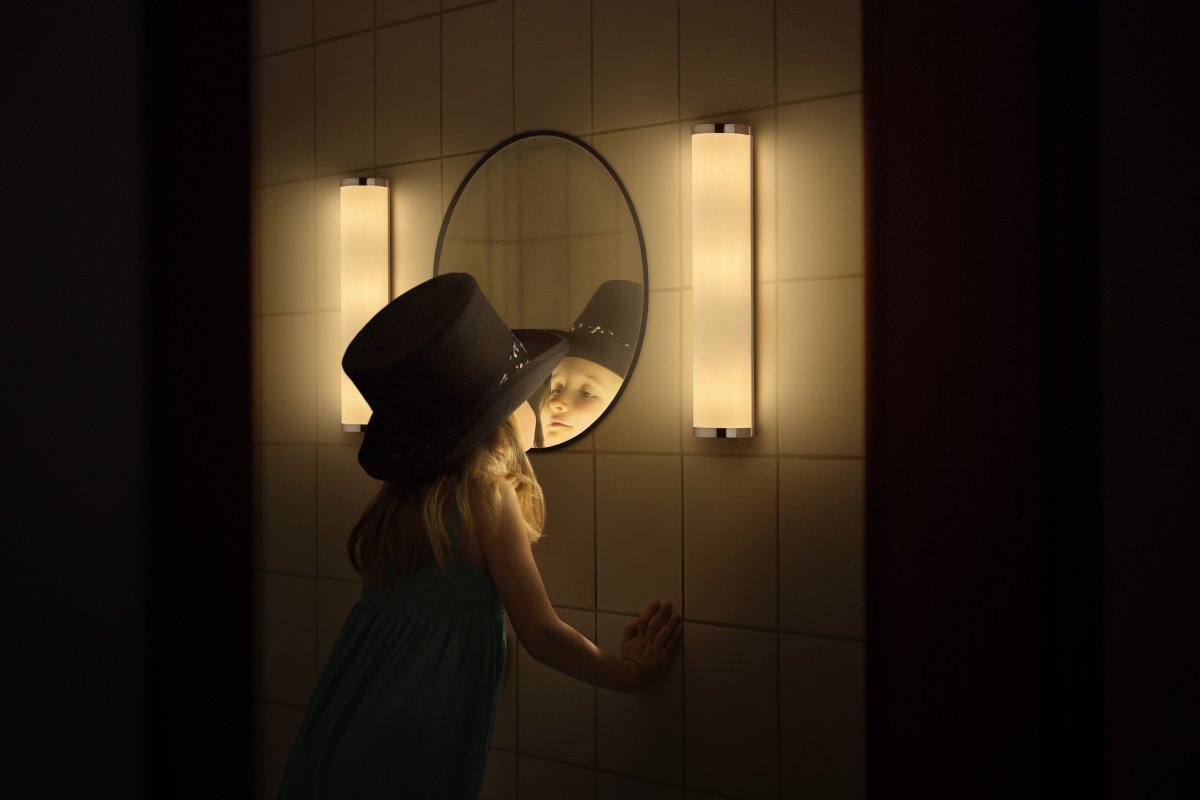 Classic Cylinder 45cm Chroom badkamerlamp Van Osram - Classic Cylinder &auml;r en modern badrumslampa med klassisk design och g&ouml;r sig utm&auml;rkt i offentliga milj&ouml;er.