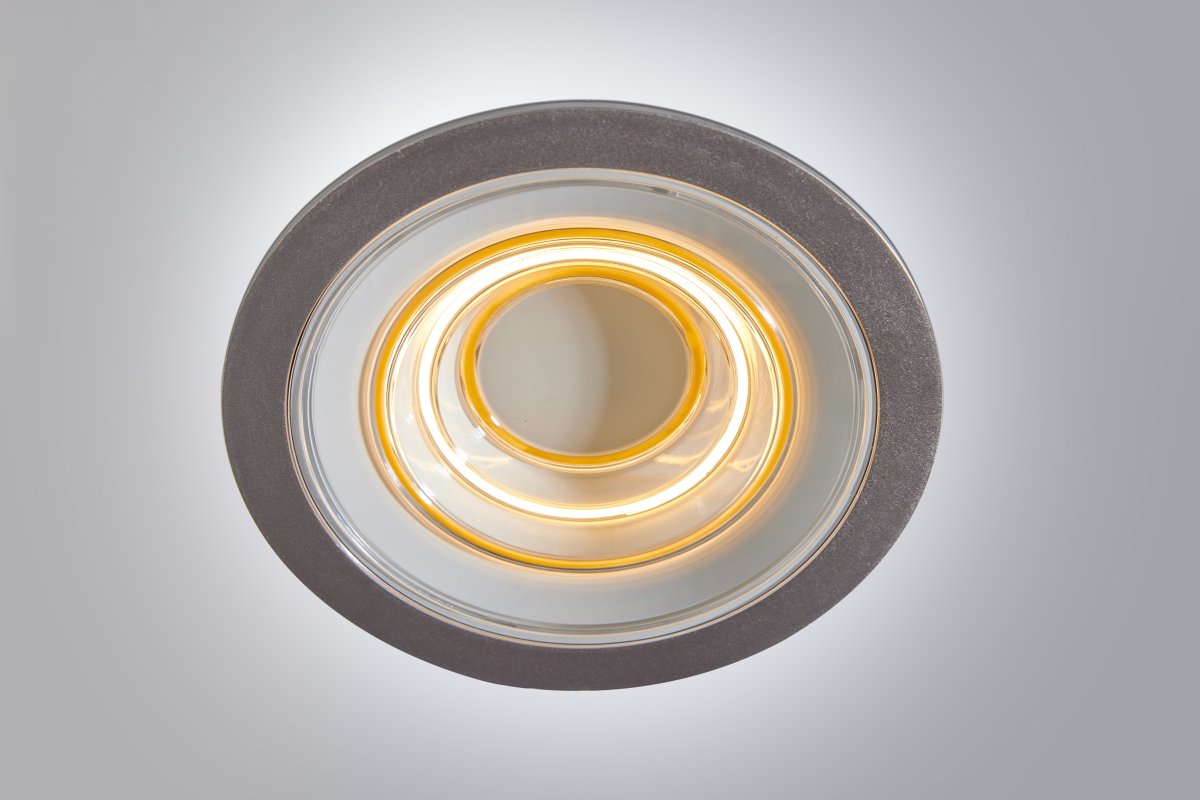 Decor Filament Ripple 9W Aluminium Van Ledvance - In de eerste positie licht de kleine cirkel in het midden op, in de tweede positie licht de tweede cirkel op, in de derde positie licht de derde buitenste cirkel op en in de vierde positie lichten alle drie de cirkels tegelijkertijd op.
