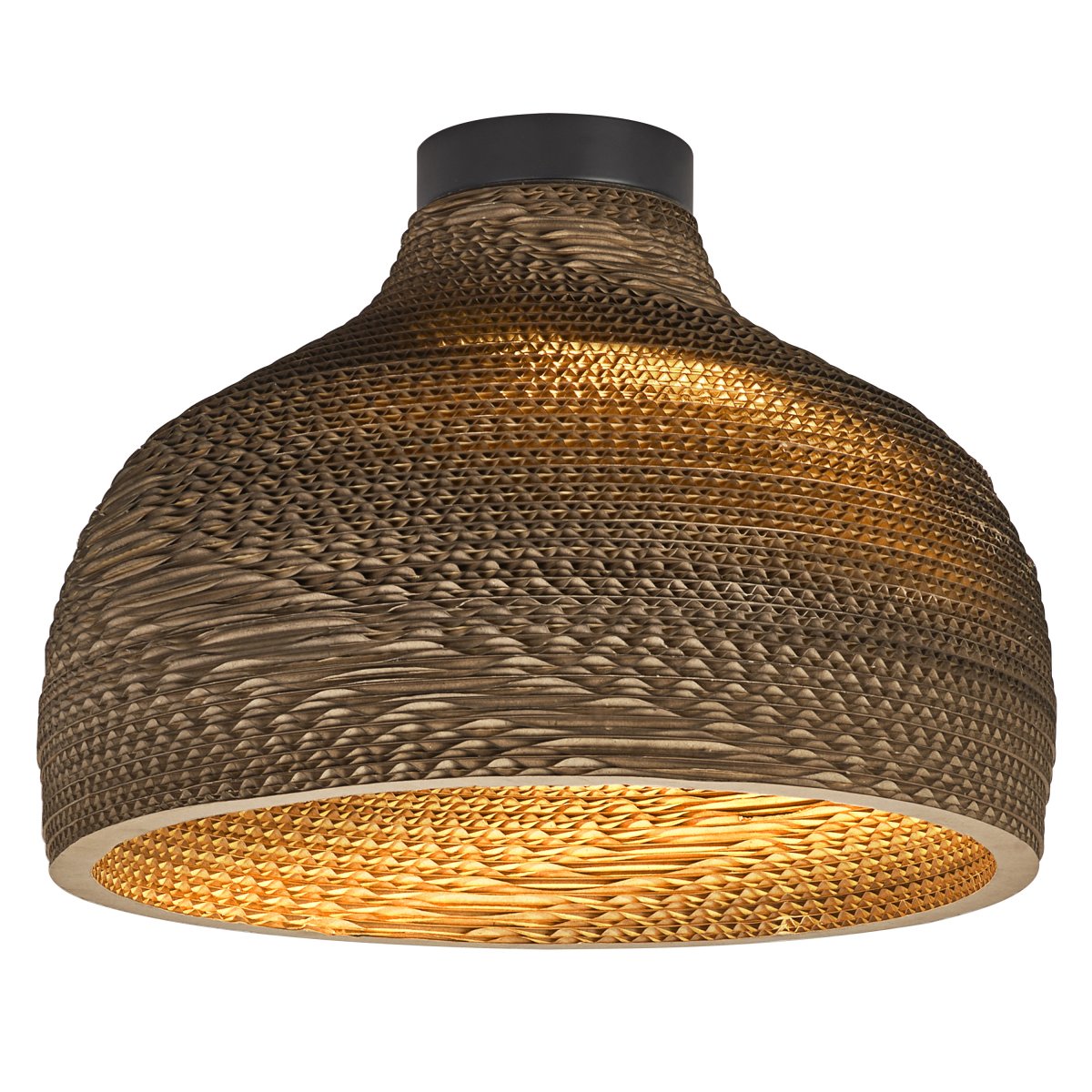 Cardboard Hat Ø36 Bruin plafondlamp Van Ledvance - De lampenkap, die uit meerdere lagen karton bestaat, creëert een prachtig lichtspel in de kamer wanneer deze brandt en draagt bij aan een warme en natuurlijke sfeer.