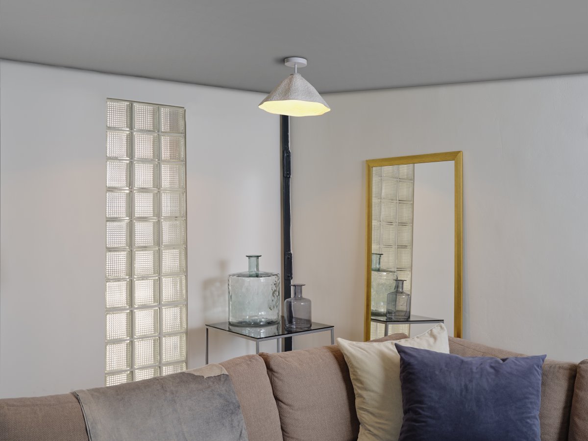 Lotus Leaf Ø40 Wit plafondlamp Van Ledvance - De decoratieve papieren lampenkap zorgt voor een mooie lichtspreiding in de kamer.