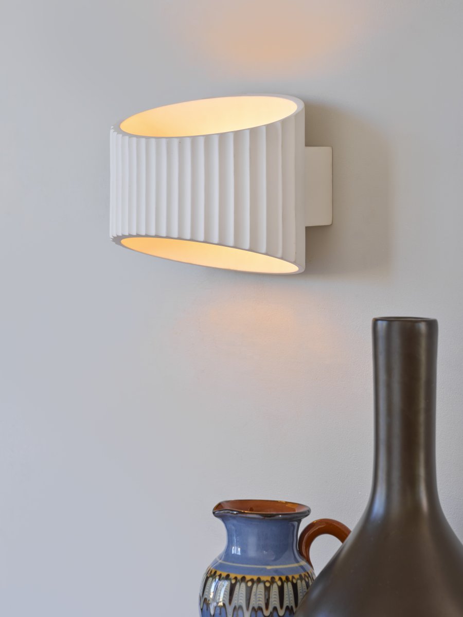 Plaster Band 25cm Wit wandlamp Van Osram - Plaster Band &auml;r en modern v&auml;gglampa gjord av gips.