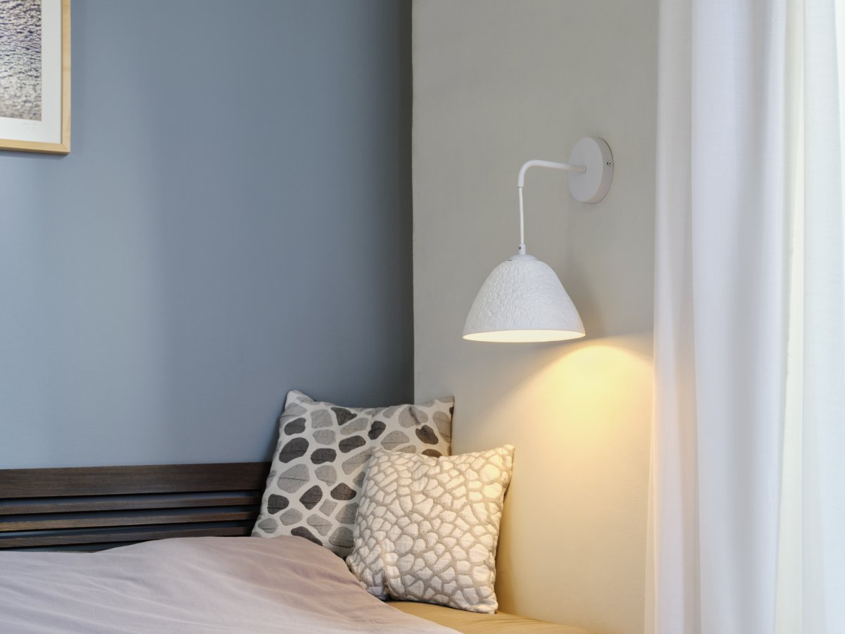 Camel Bell 22cm Wit wandlamp Van Ledvance - Camel Bell is een prachtige wandlamp gemaakt van papier-mach&eacute;.