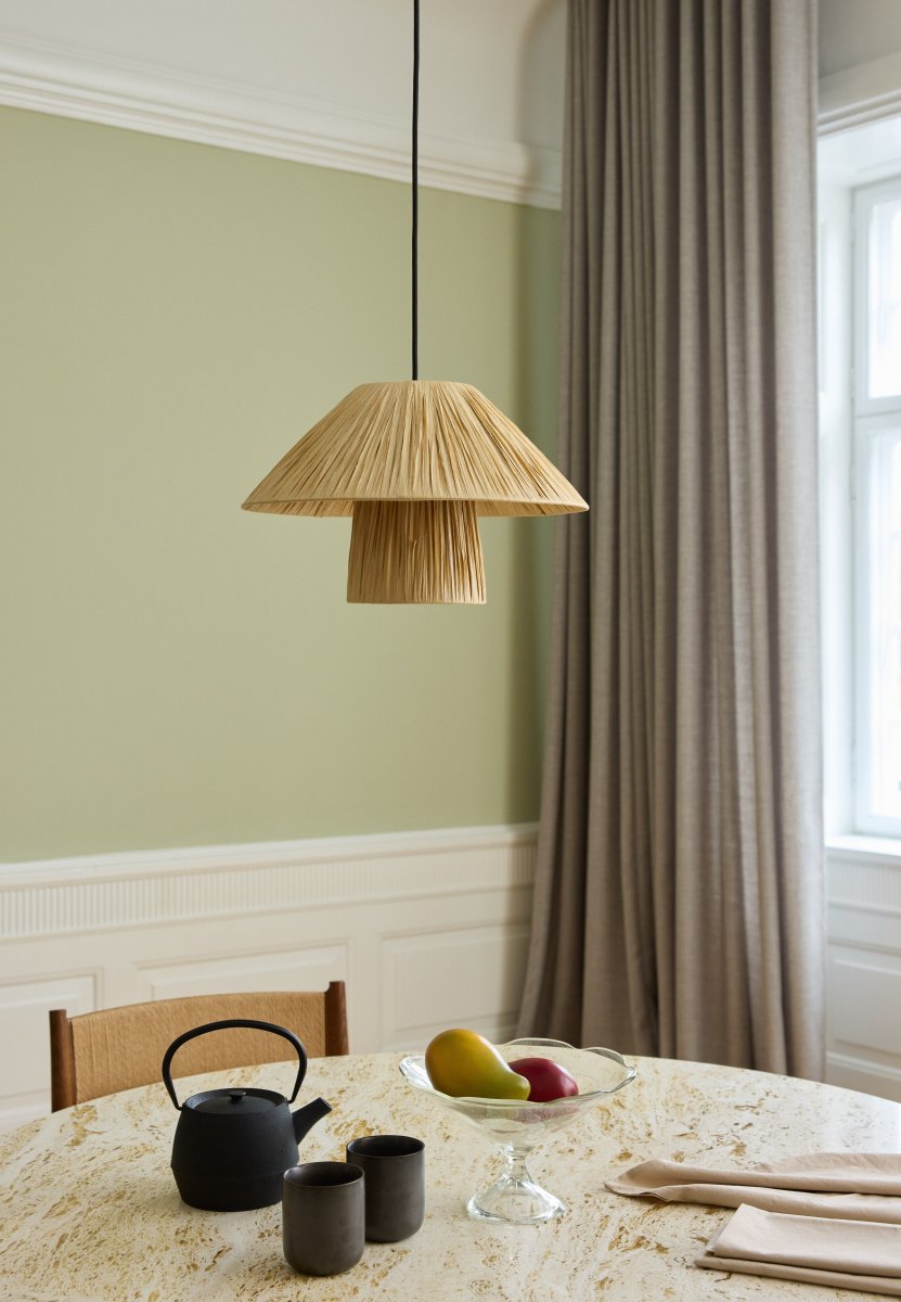 Bamboo Paper Hut Ø40 Natuur hanglamp Van Ledvance - Den naturliga formgivningen och det naturliga materialet g&ouml;r att den passar in i n&auml;stan alla hem och stilar.