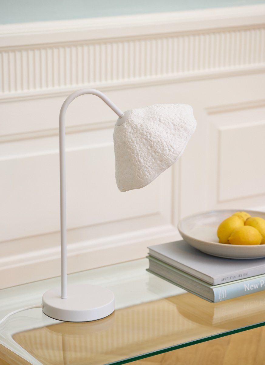 Lotus Leaf 45cm Wit bureaulamp Van Ledvance - Het is aan te raden om het in de woonkamer te plaatsen als sfeerverlichting of aan de muur.