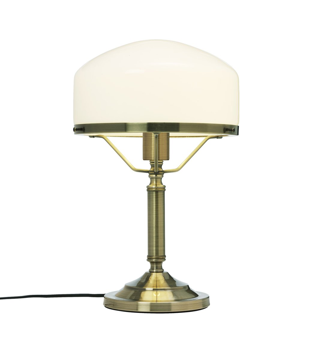 Ditmar 38cm Antiquiteit tafellamp Van Cottex - De Ditmar tafellamp met messing afwerking en wit glas is een elegante lamp met een tijdloos design.