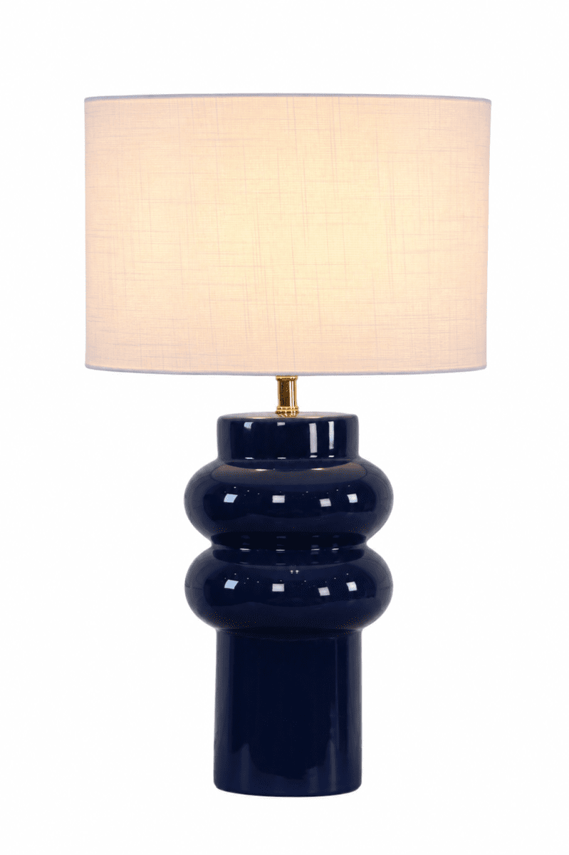 Anelli 56cm Blauw tafellamp Van Nordic Lighting - Wordt geleverd met een wit kunststof snoer van 1,8 m en een aan/uit-schakelaar met stekker.