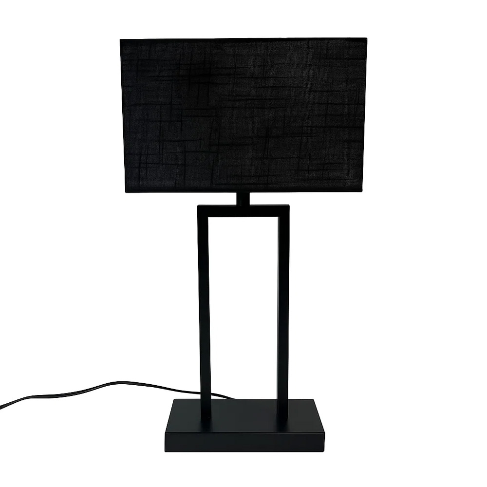 Gemma 52cm Zwart tafellamp Van Nordic Lighting - Een stijlvolle tafellamp van metaal met een zwarte afwerking die een industri&euml;le en exclusieve uitstraling geeft.