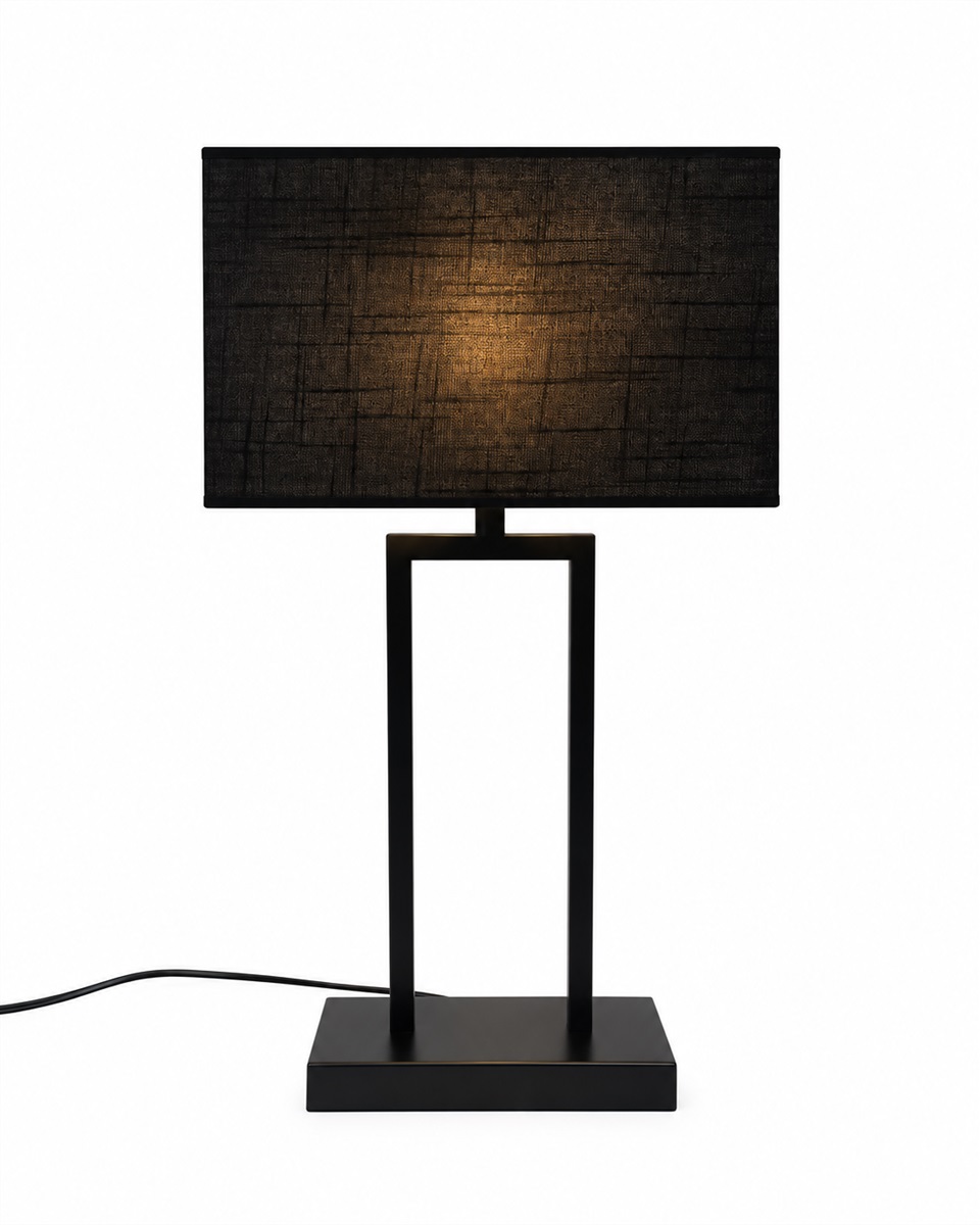 Gemma 52cm Zwart tafellamp Van Nordic Lighting - Een stijlvolle tafellamp van metaal met een zwarte afwerking die een industri&euml;le en exclusieve uitstraling geeft.