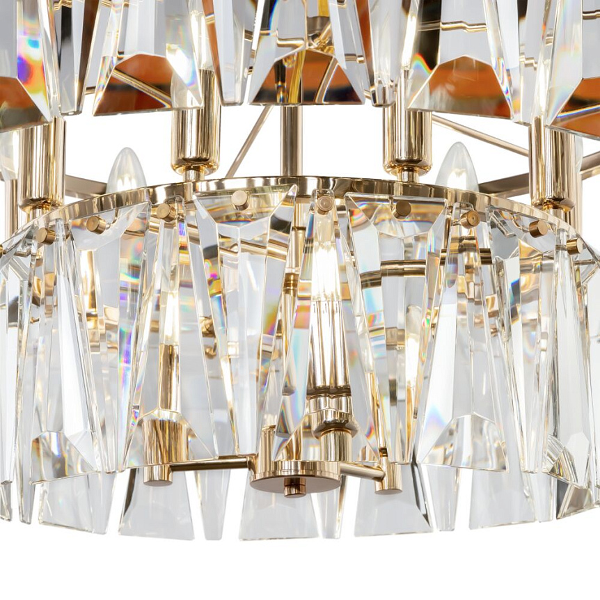 Puntes Ø68 Goud kristal Van Maytoni - Puntes is een elegante plafondkroonluchter van goudkleurig metaal met fonkelende prisma's die de lichtbronnen omringen en een magisch lichtspel cre&euml;ren wanneer de lamp brandt.