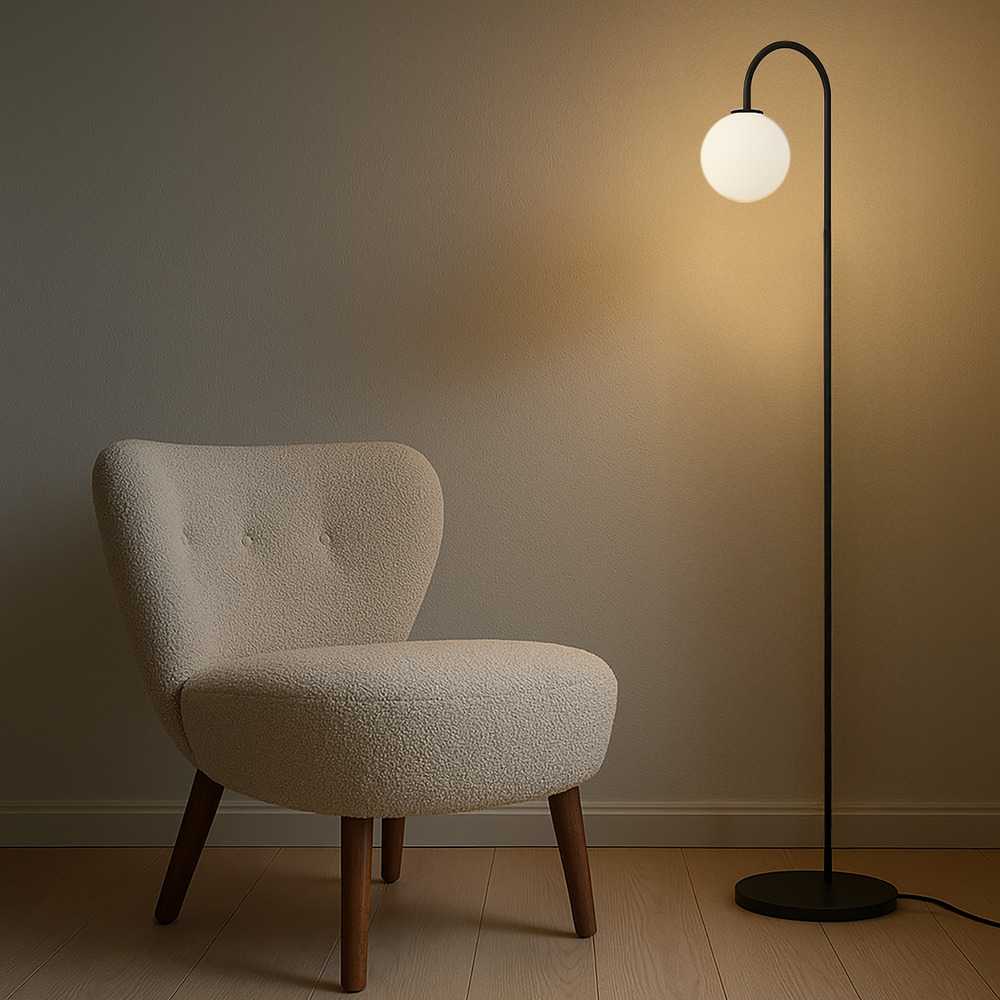 Ballon Zwart vloerlamp Van Herstal - Deze lamp is perfect om een gevoel van gezelligheid en verfijning te cre&euml;ren, of het nu in de woonkamer, slaapkamer of kantoor is.