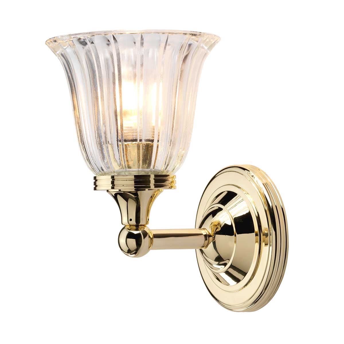 Austen Ø14 Gepolijst messing badkamerlamp Van Elstead Lighting - De lamp heeft een gepolijste messing afwerking en een elegante glazen kap, wat hem een tijdloze uitstraling geeft.