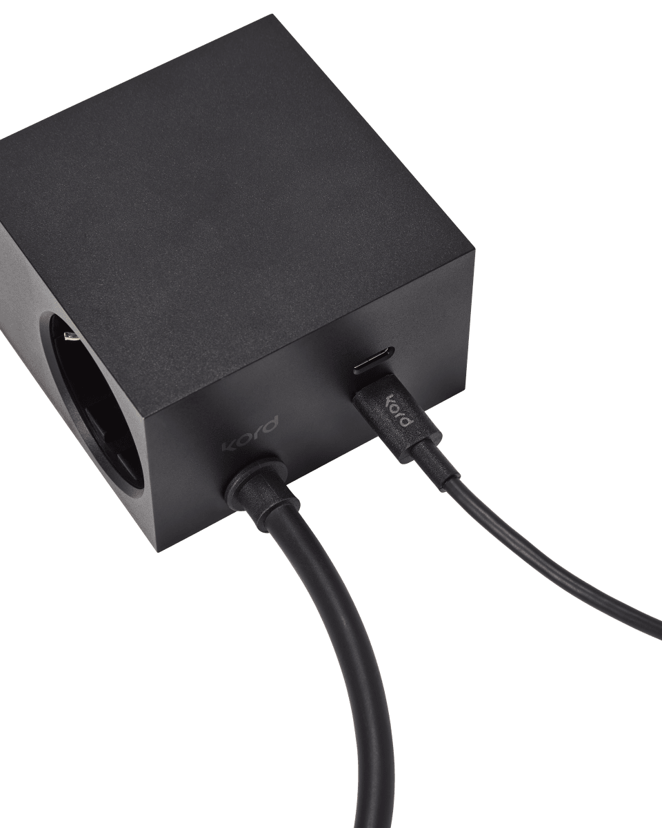 USB-C naar USB-C Zwart Van Kord - Deze 1,8 meter lange USB-C-kabel van duurzaam PVC is zorgvuldig op kleur afgestemd en past perfect bij uw Cuboid van Kord.