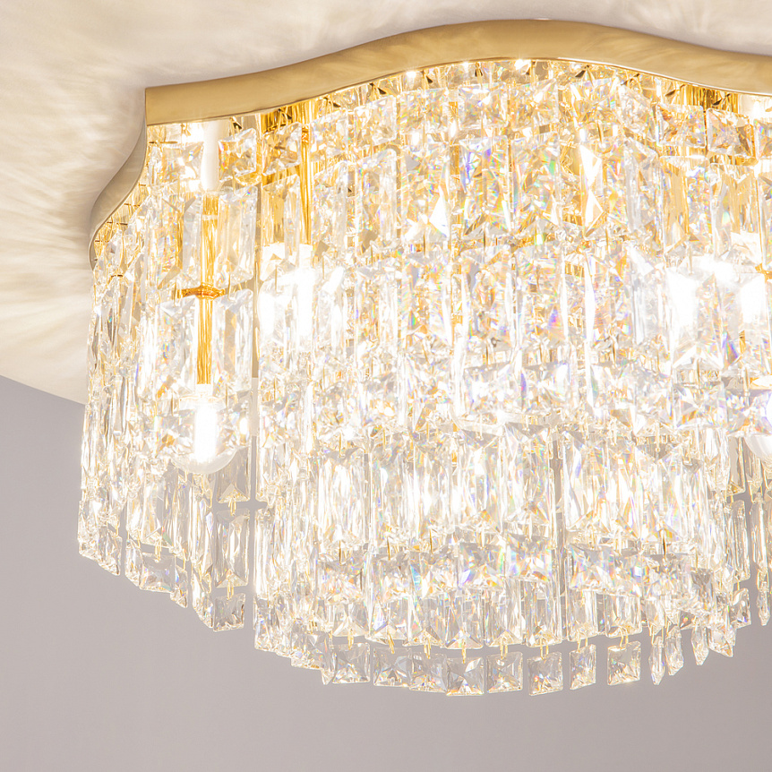 Dune Ø45 Goud kristal Van Maytoni - Ideaal voor in de hal, woonkamer of boven de eetkamer voor een verfijnd en stralend interieurdetail.