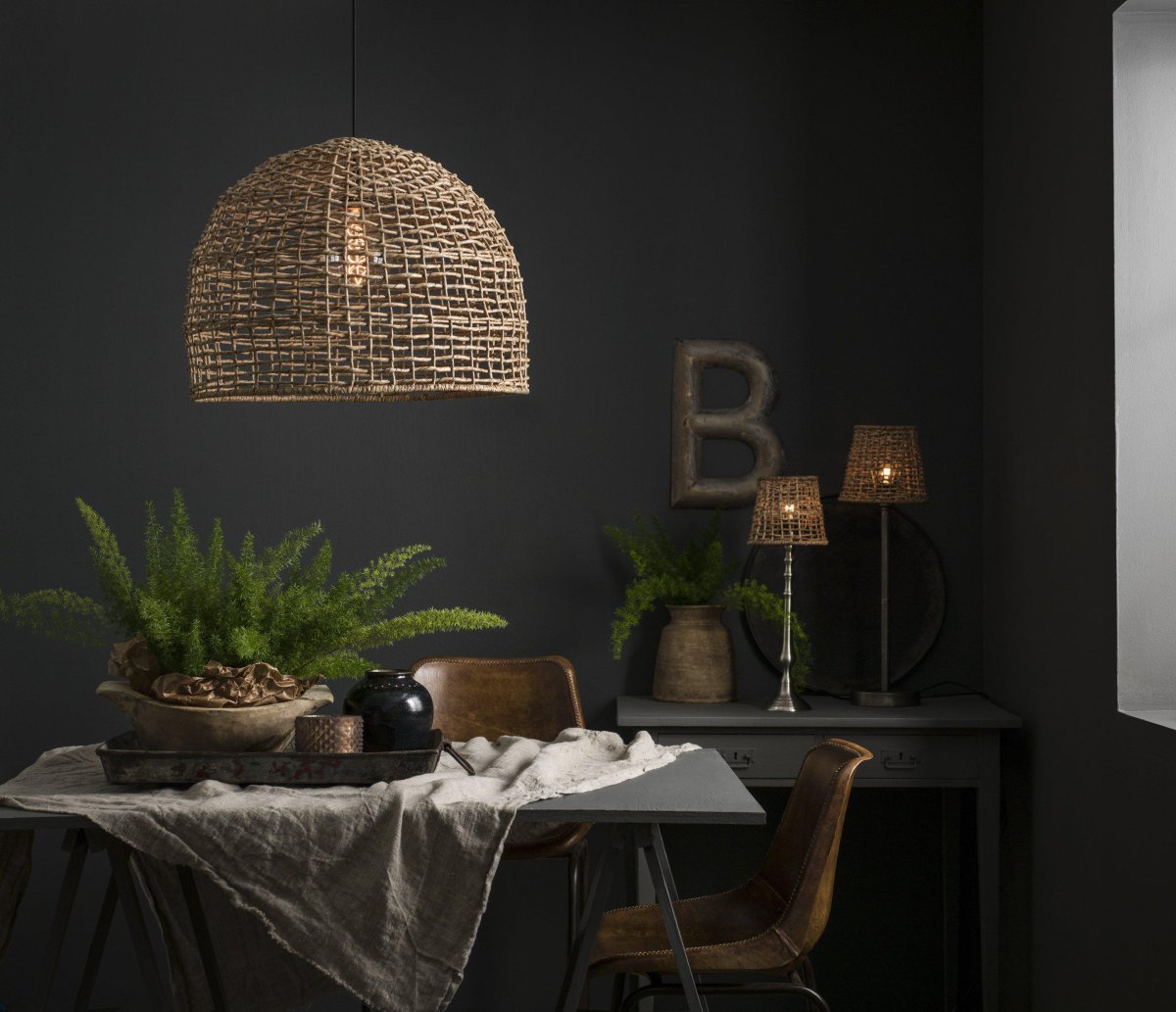 Cebu Ø37 Natuur hanglamp Van PR Home - De Cebu plafondlamp heeft een prachtige transparante kap, geweven van natuurlijke materialen.