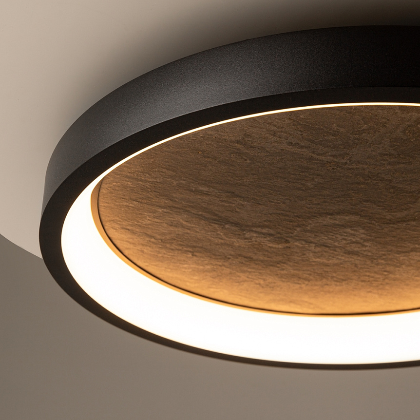 Orign Ø60 Zwart plafondlamp Van Maytoni - Orign is een plafondlamp van metaal met in het midden een elegante steenimitatie die een natuurlijke en exclusieve uitstraling geeft.