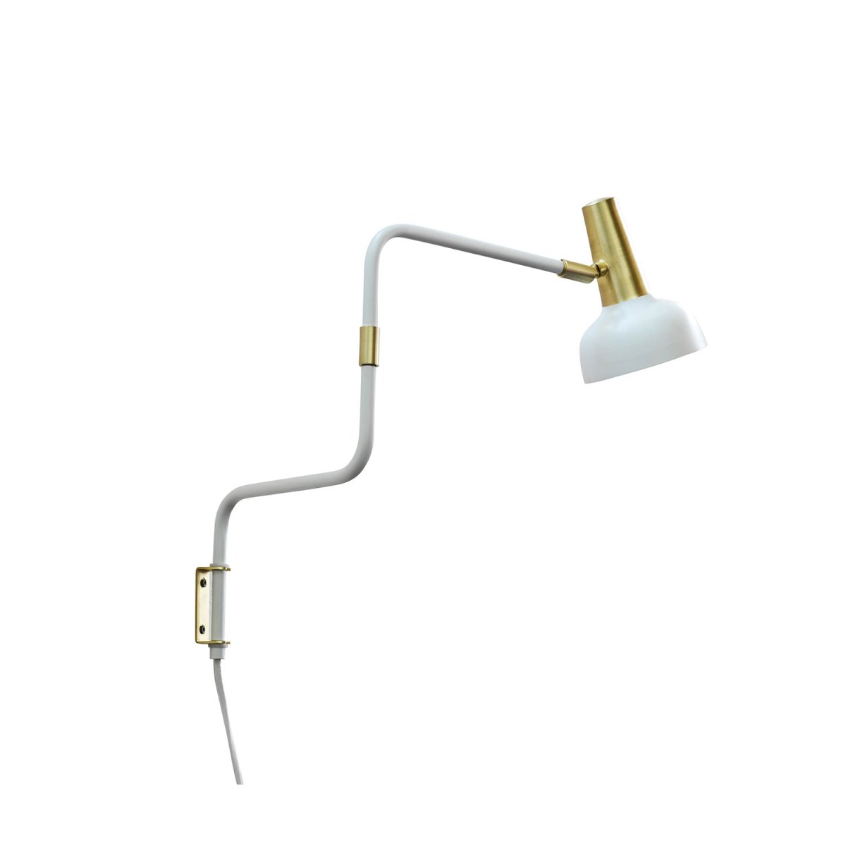Ray Warm wit leeslamp Van CO Bankeryd - De Ray wandlamp kan uitstekend gebruikt worden in de woonkamer naast een bank of fauteuil, maar ook in een gang of boven een dressoir, waar het een moderne uitstraling aan de kamer geeft.