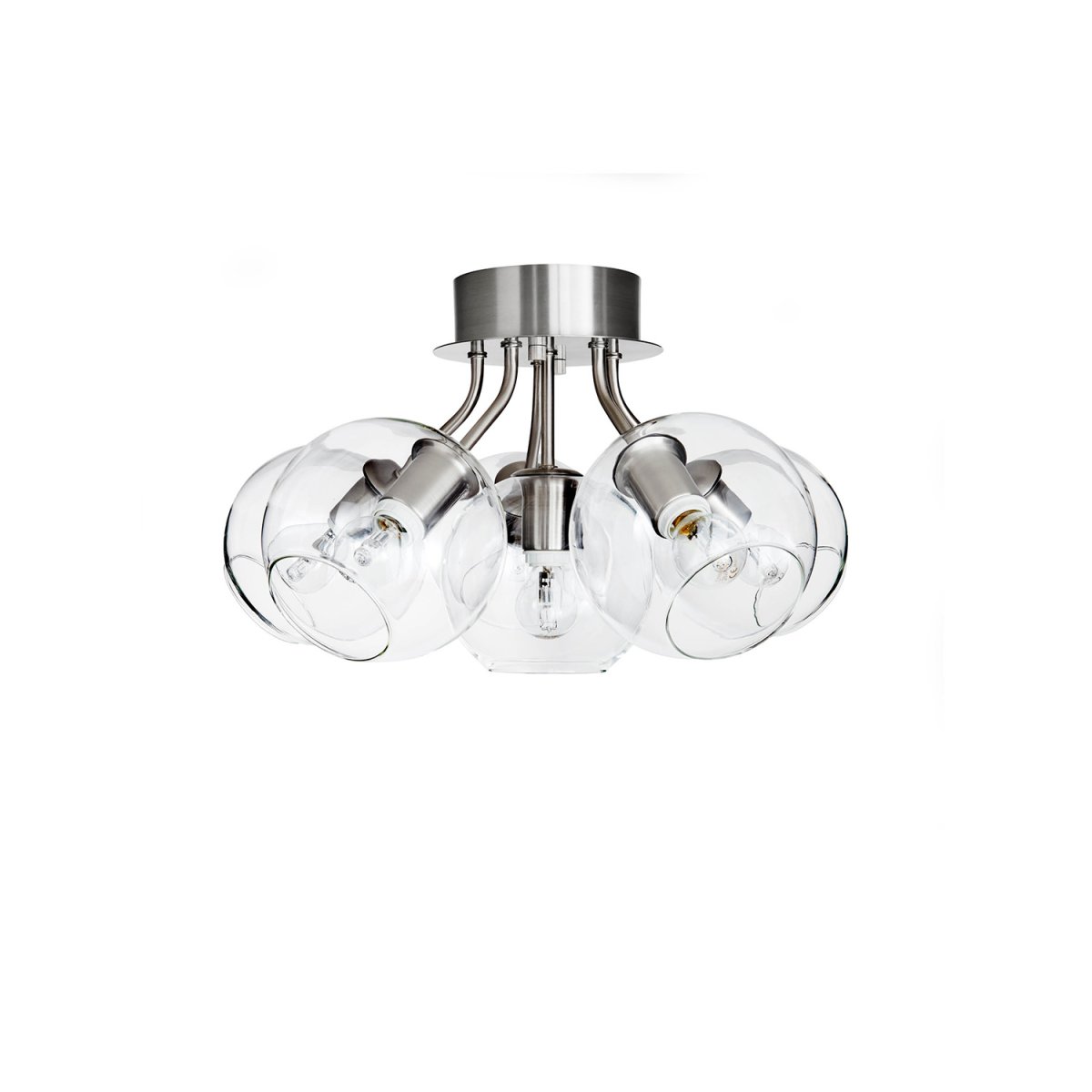  Tage Ø50 Nikkel plafondlamp Van CO Bankeryd - Tage plafond is met zijn 6 glazen kappen geschikt voor zowel de woonkamer als de slaapkamer, waar het een sfeervol algemeen licht in de kamer verspreidt en tegelijkertijd een Scandinavische sfeer aan het interieur toevoegt.