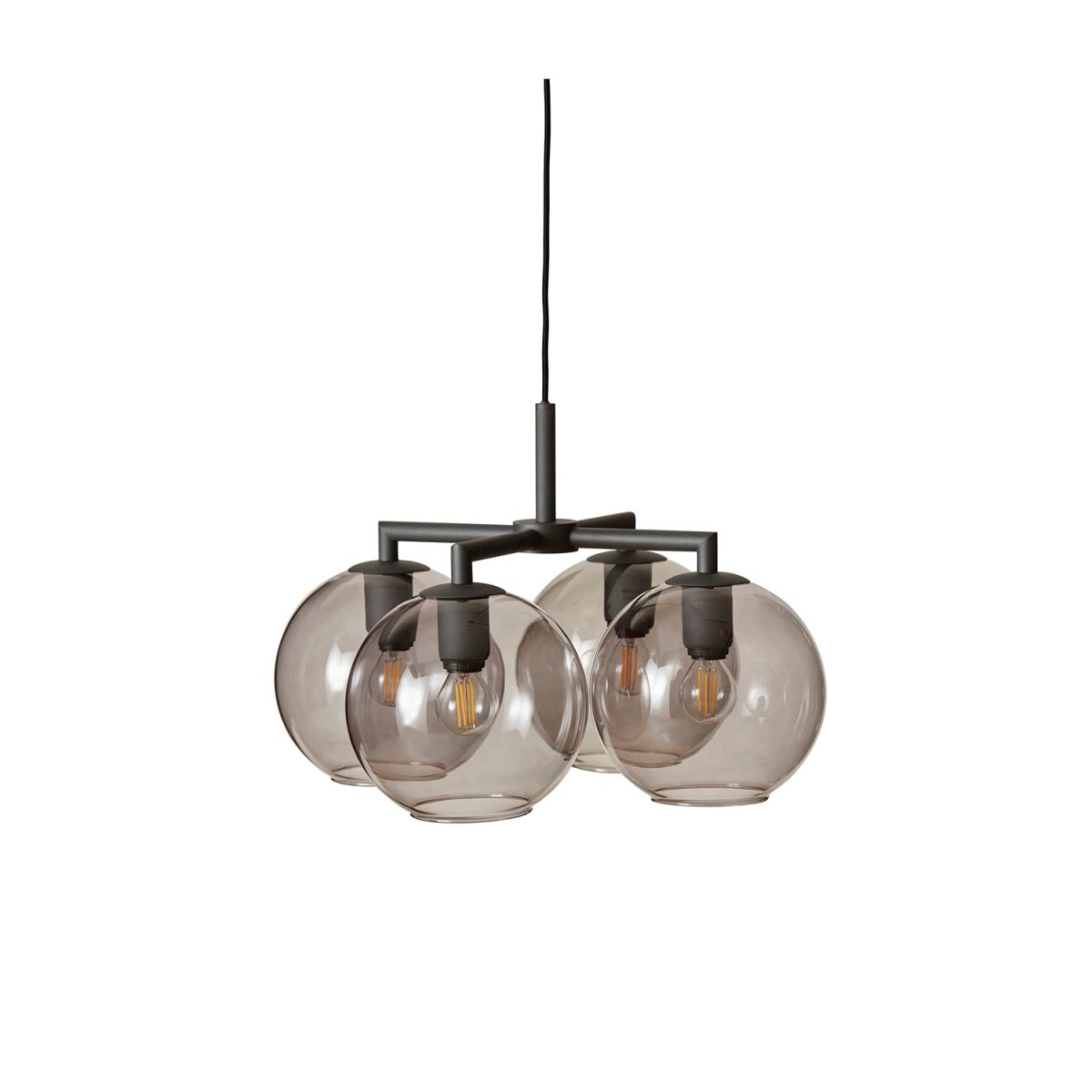 Ture Ø45 Zwart hanglamp Van CO Bankeryd - De Ture plafondlamp past boven de eettafel, waar hij een mooi licht geeft, of boven de salontafel om de stijl van de woonkamer te bepalen.