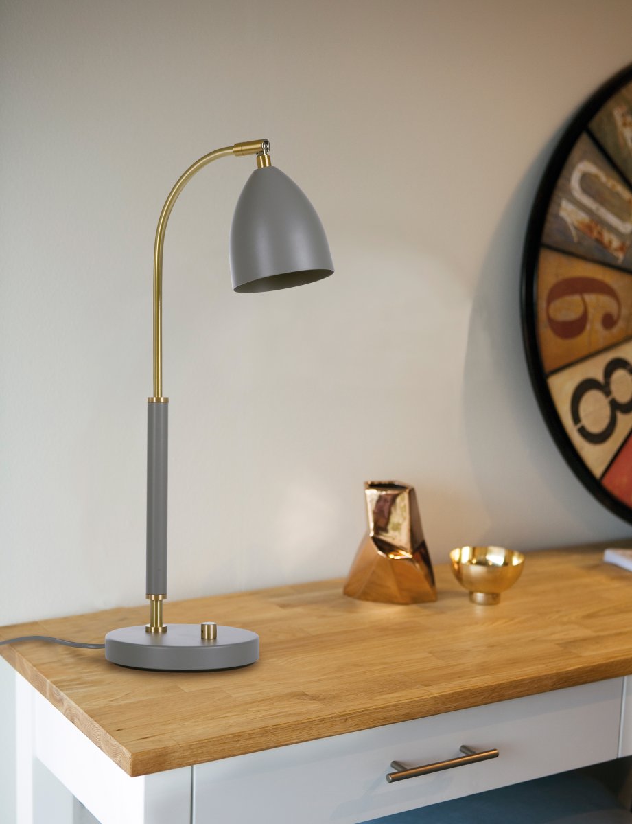 Deluxe 50cm Grijs bureaulamp Van Belid - De lamp geeft een aangenaam licht, heeft een beweegbare kap en een dimfunctie.