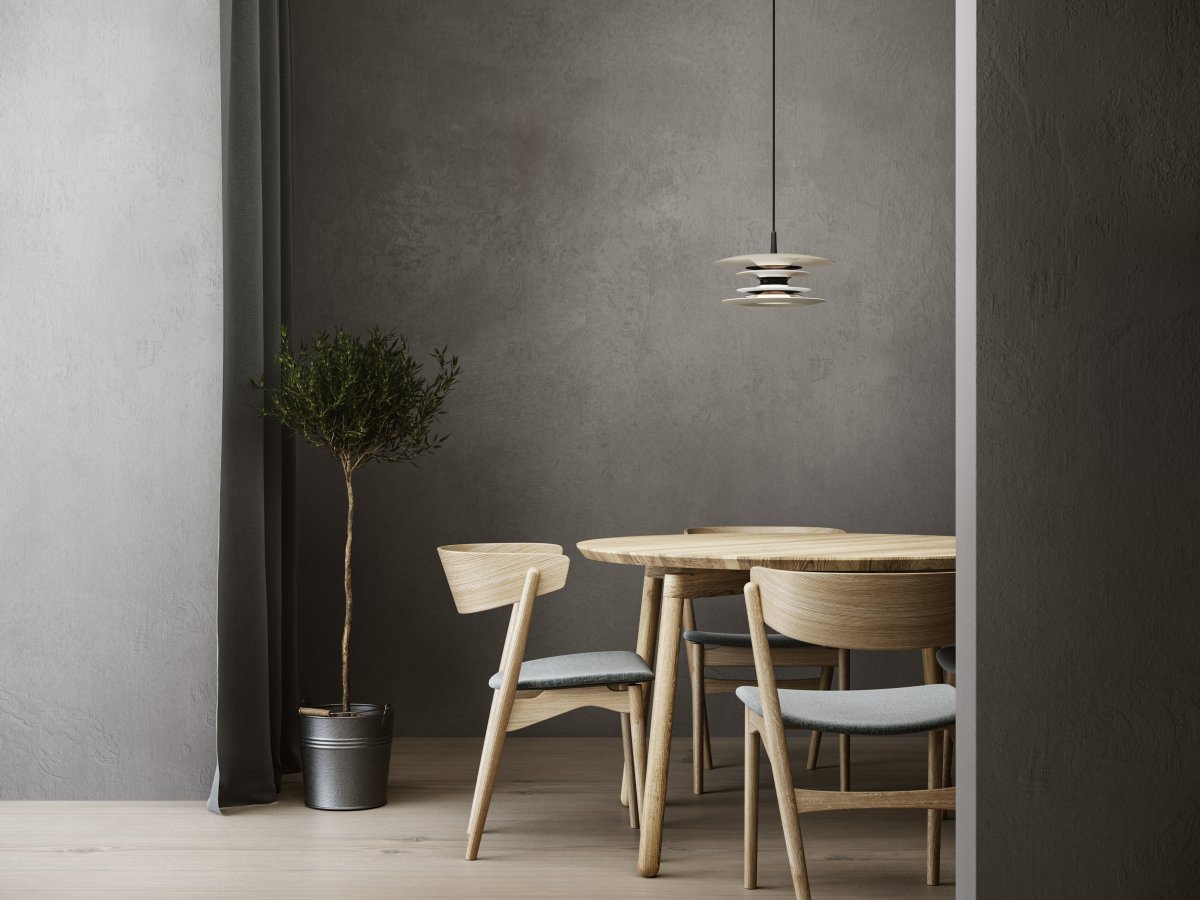 Diablo Ø30 Zand/brons hanglamp Van Belid - De hanglamp verspreidt een aangenaam, gedempt licht en komt net zo goed tot zijn recht boven de eettafel als in andere ruimtes in huis waar u stijl en functionaliteit wilt combineren.