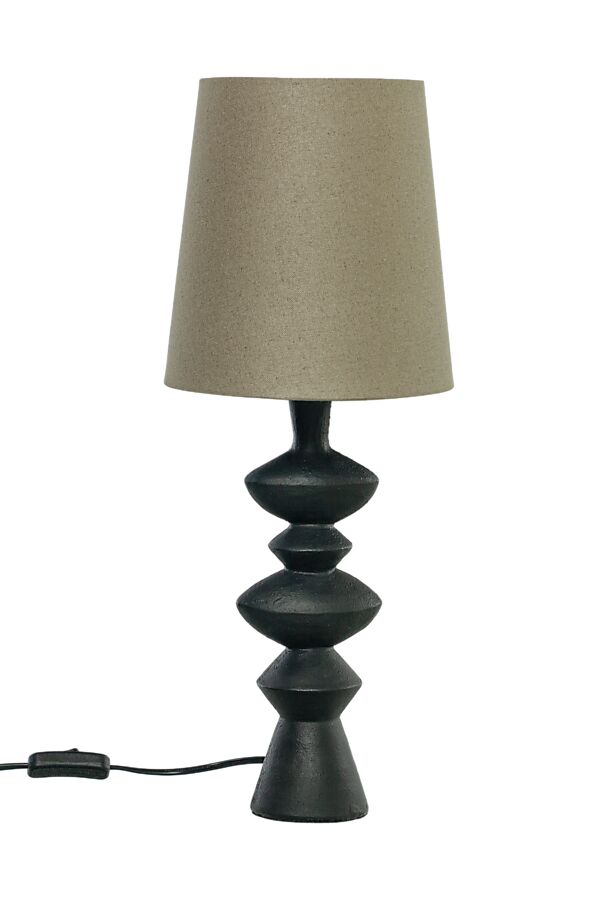 Nina 54cm Zwart tafellamp Van Aneta Lighting - Met een stoffen kap die een aangenaam licht verspreidt en een lampenvoet met een licht ruwe structuur.