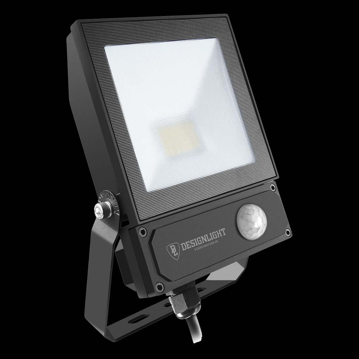 Elly schijnwerper 30W sensor Zwart Van Designlight - Met de afstandsbediening kunt u:De gevoeligheid van de bewegingssensor aanpassenHet activeringsniveau van de lichtsensor instellen (LUX);Kiezen hoe lang de armatuur moet branden na gedetecteerde bewegingDe armatuur combineert een hoge helderheid met een energiezuinige werking en vraaggestuurde activering, wat bijdraagt aan een lager energieverbruik.