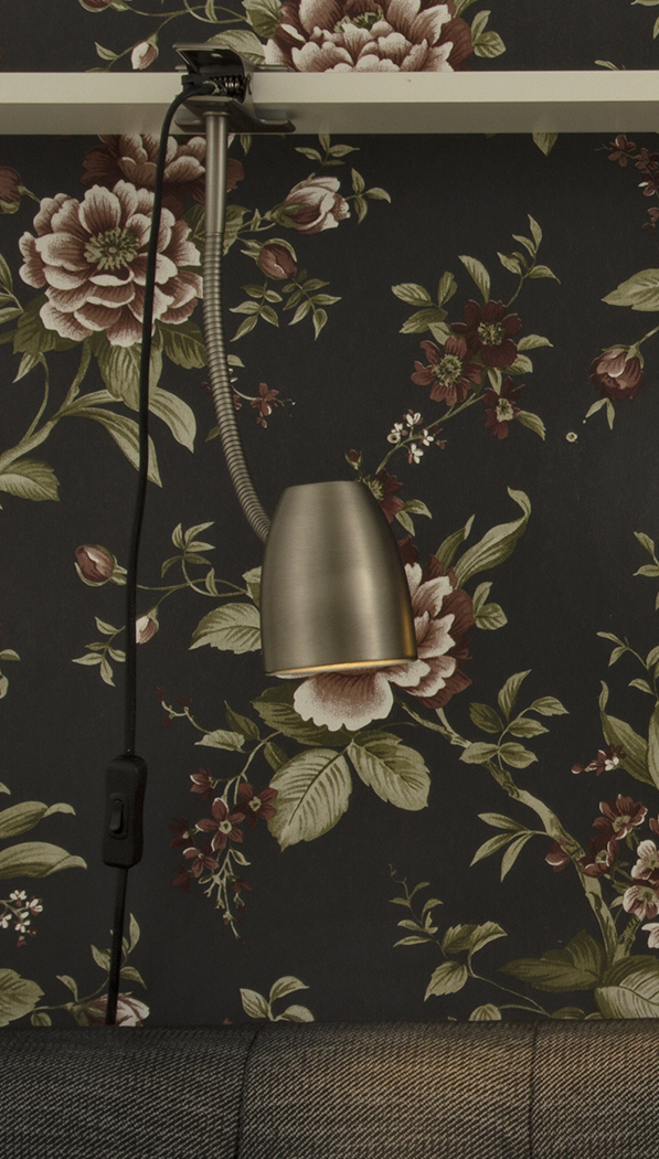 Sandnes Tin klemlamp Van Aneta Lighting - dat u de lamp eenvoudig kunt verplaatsen als dat nodig is.