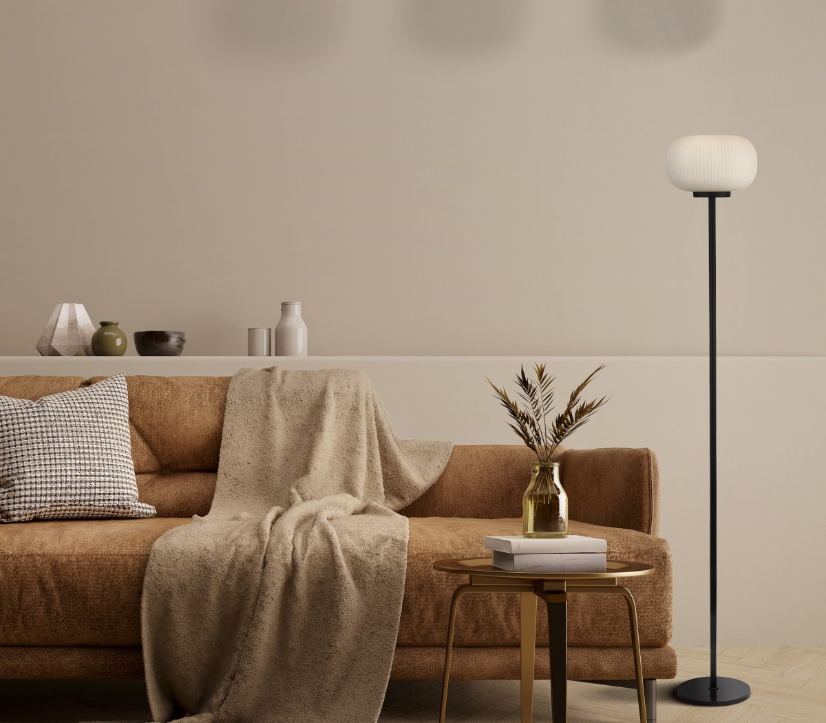 Lumina Zwart vloerlamp Van Searchlight - Gebruik de lamp als een op zichzelf staand interieurdetail of combineer hem met andere lampen uit de Lumina-serie voor een uniforme look.