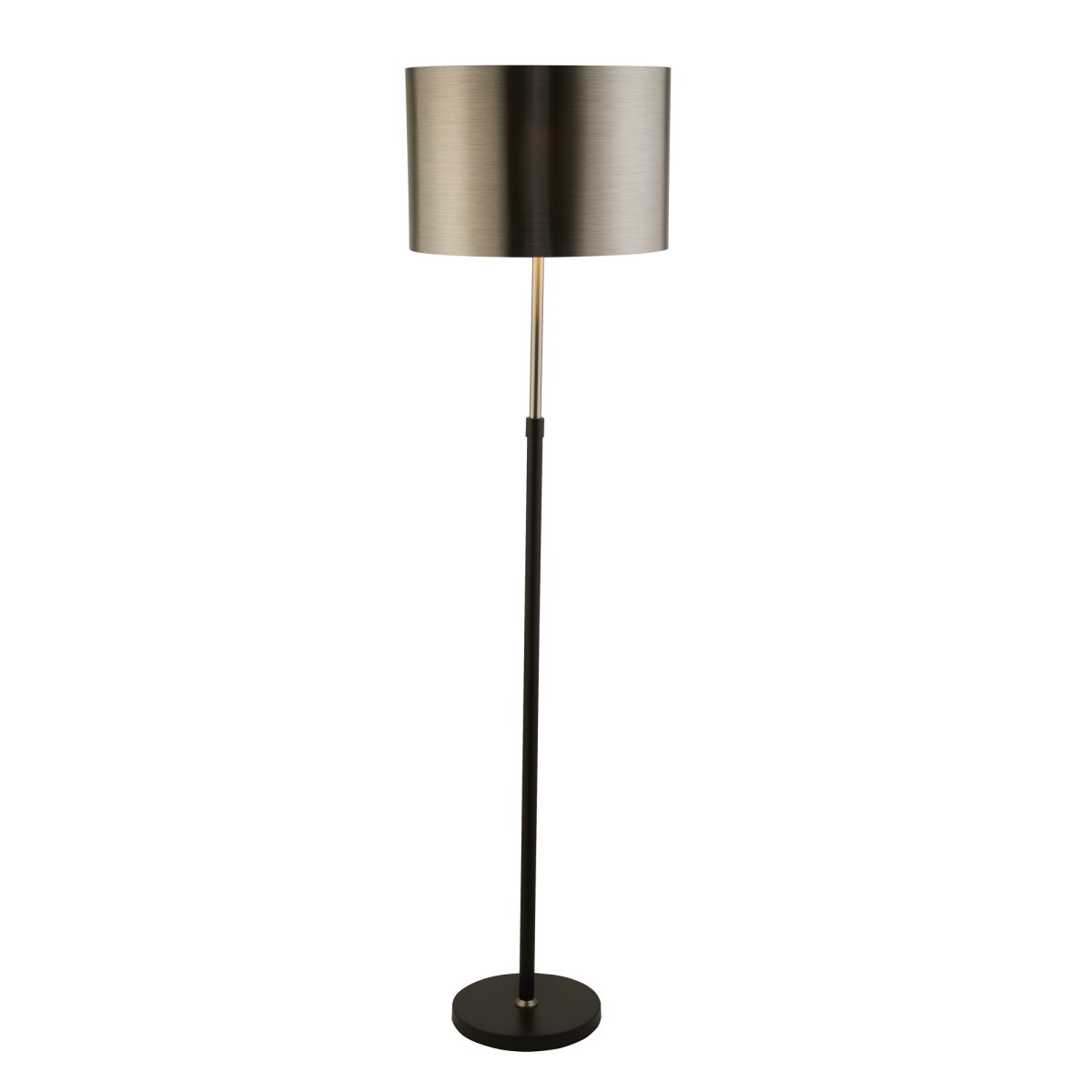 Touch Matzwart vloerlamp Van Searchlight - De kap van geborsteld metaal geeft een luxe en verfijnde uitstraling, terwijl de strakke zwarte basis een minimalistisch profiel creëert dat in de meeste interieurs past.