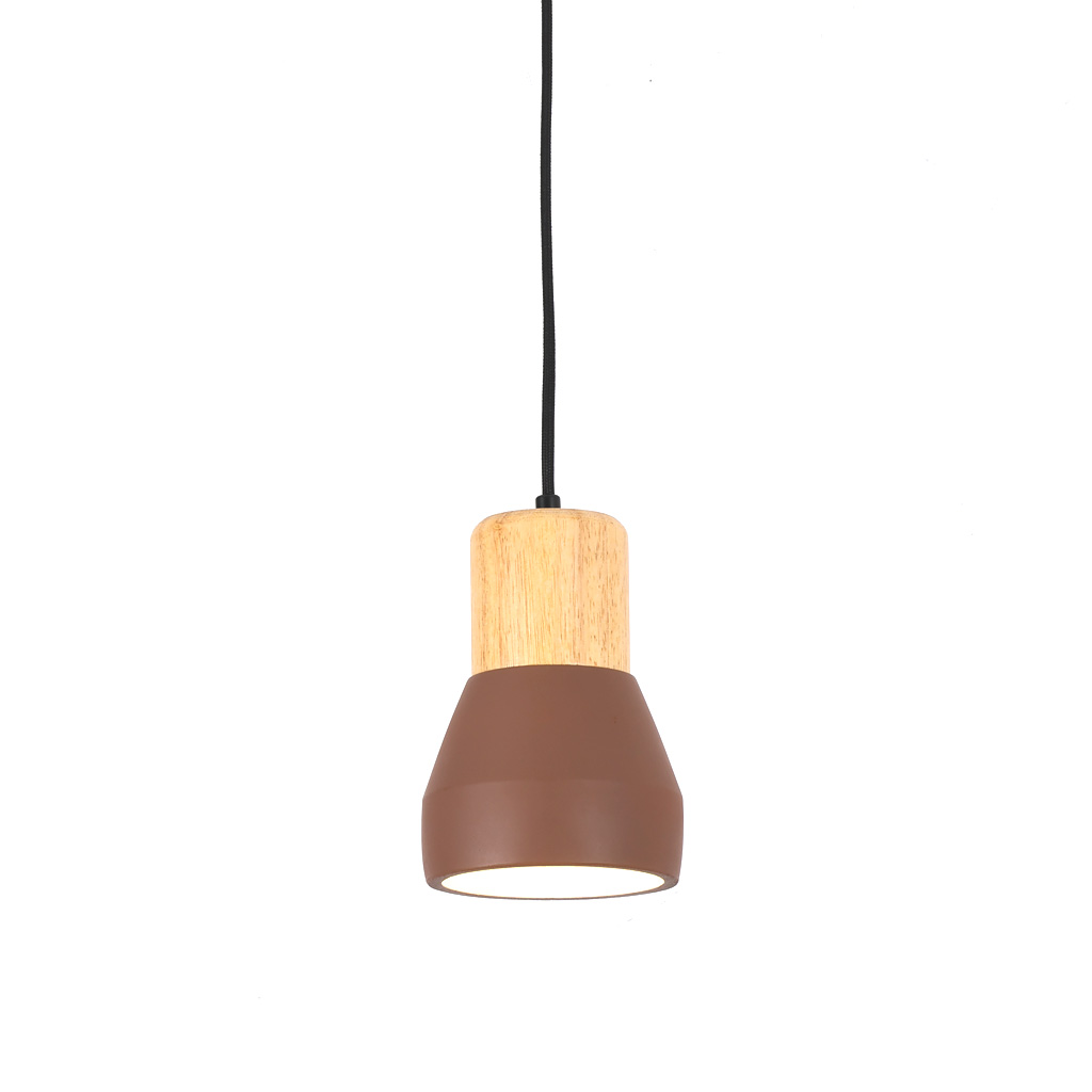 Pepe Ø13 Roest raamlamp Van Nordic Lighting - De combinatie van hout en beton zorgt voor een robuuste en tegelijkertijd warme uitstraling, terwijl de matte roestkleur een rustige en trendy sfeer toevoegt.