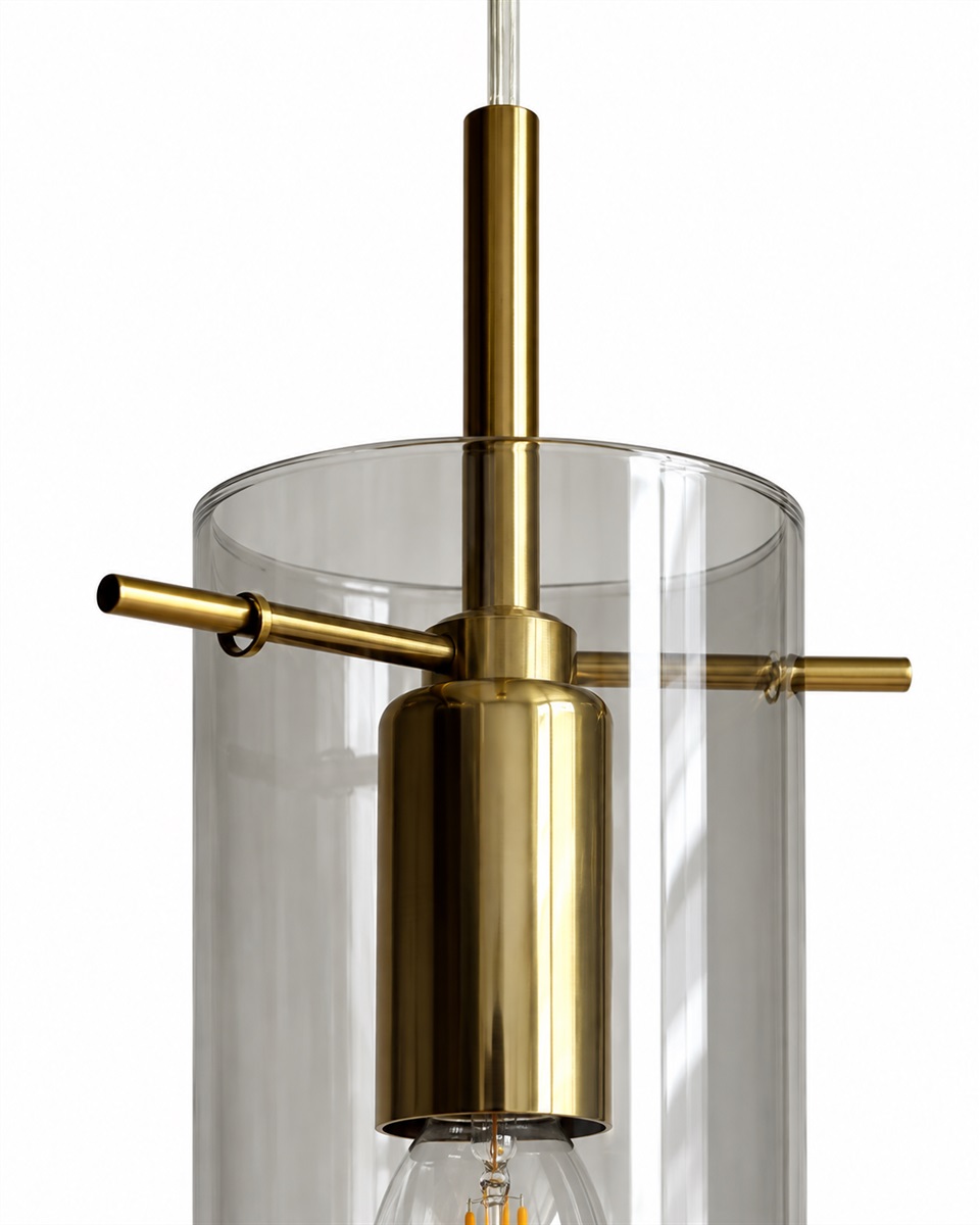 Cilinda Ø7 Messing/gerookt raamlamp Van Nordic Lighting - Cilinda is een tijdloze raamlamp met een elegant design.