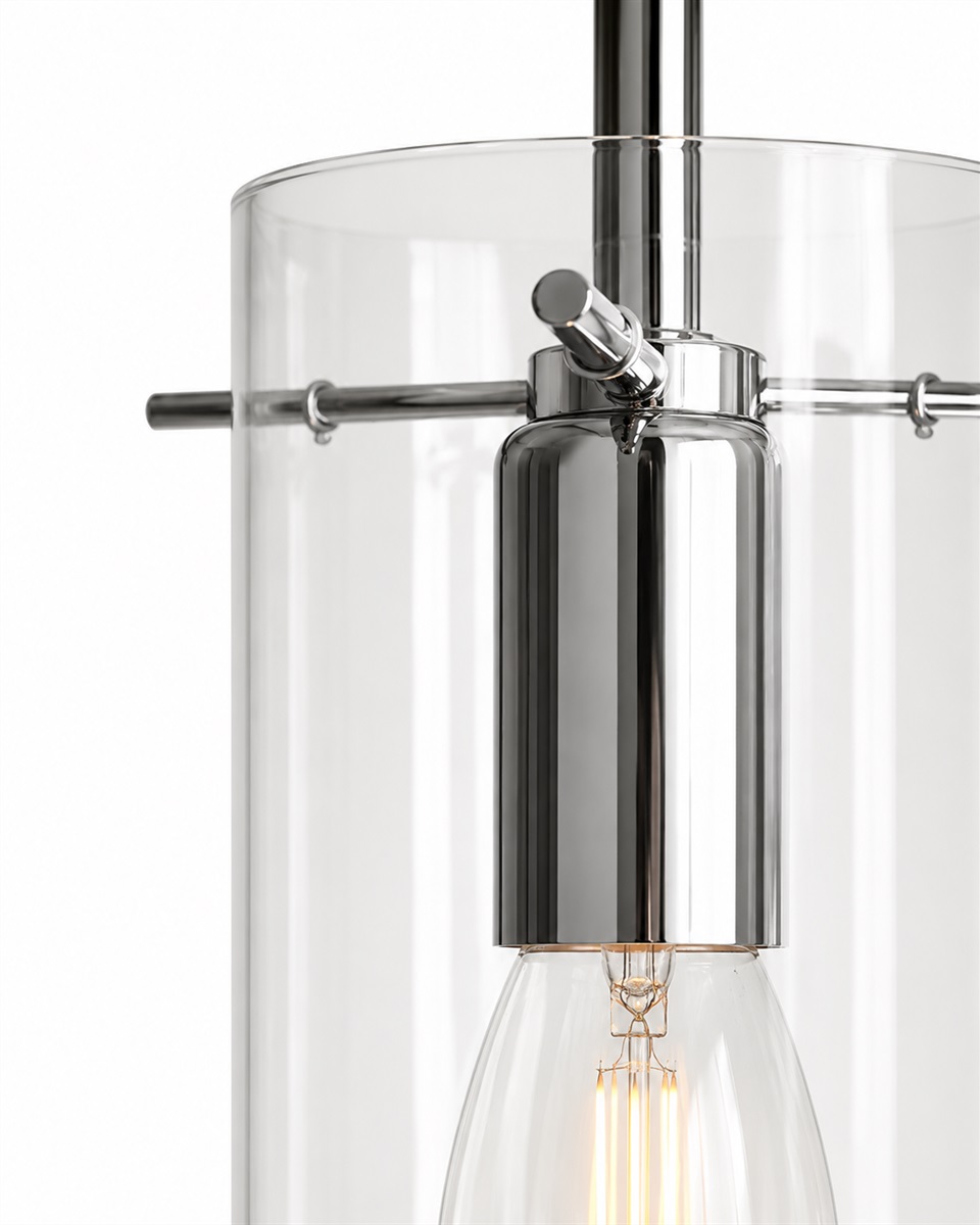 Cilinda Ø7 Chroom/transparant raamlamp Van Nordic Lighting - Het heldere glas zorgt voor een mooie lichtspreiding en in combinatie met het metaal met chromen afwerking vormt het een stijlvol interieurdetail.