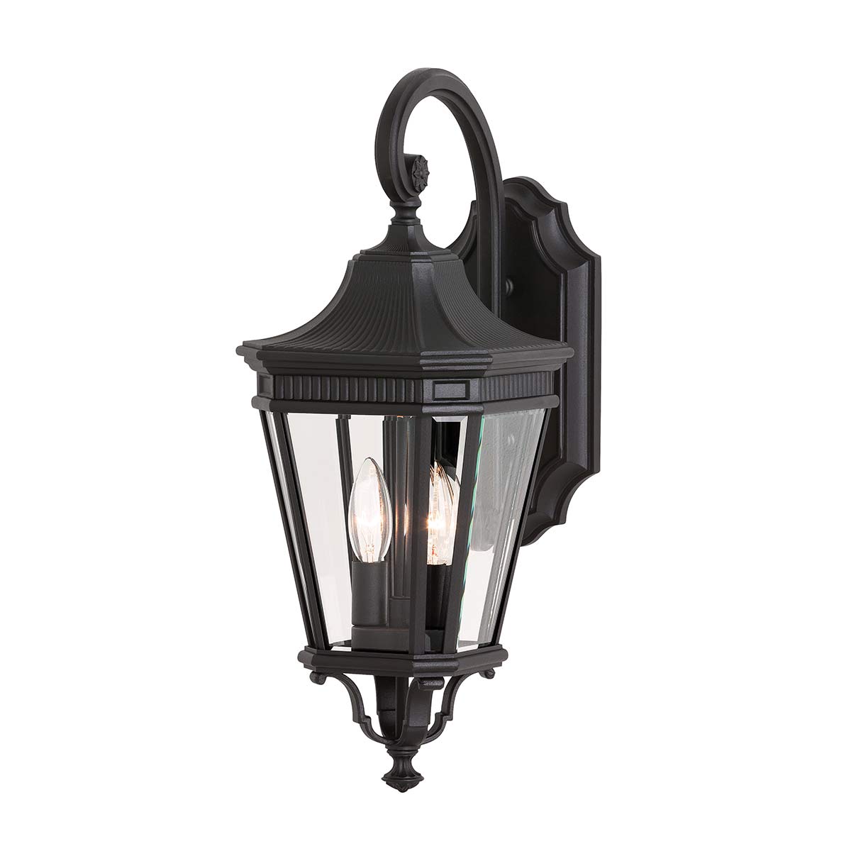 Cotswold Lane Zwart buitenlamp Van Elstead Lighting - De heldere en formele stijl van de lamp draagt bij aan een traditionele esthetiek die is geïnspireerd op oudere verlichting.